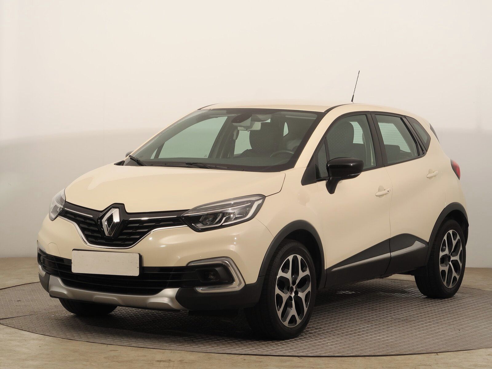 Renault Captur, 1.2 TCe, ČR,1.maj, Serv.kniha - fotka 2