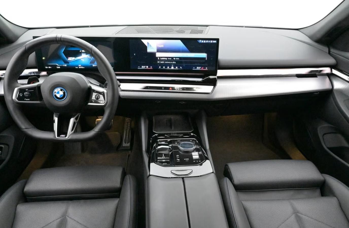 BMW i5, eDrive40 Touring M SoH 96% Kam - fotka 5
