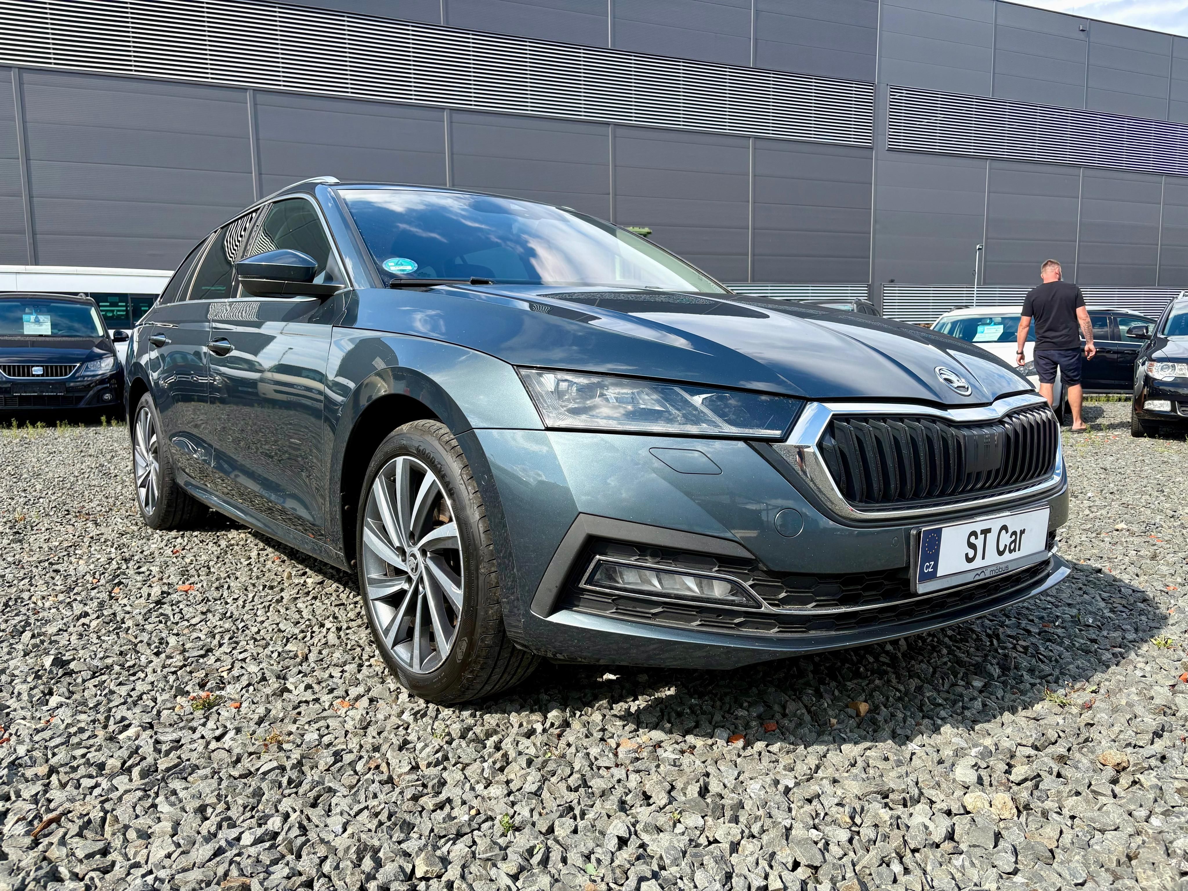Škoda Octavia, 1.4TSi iV 150kw Style DSG - fotka 3
