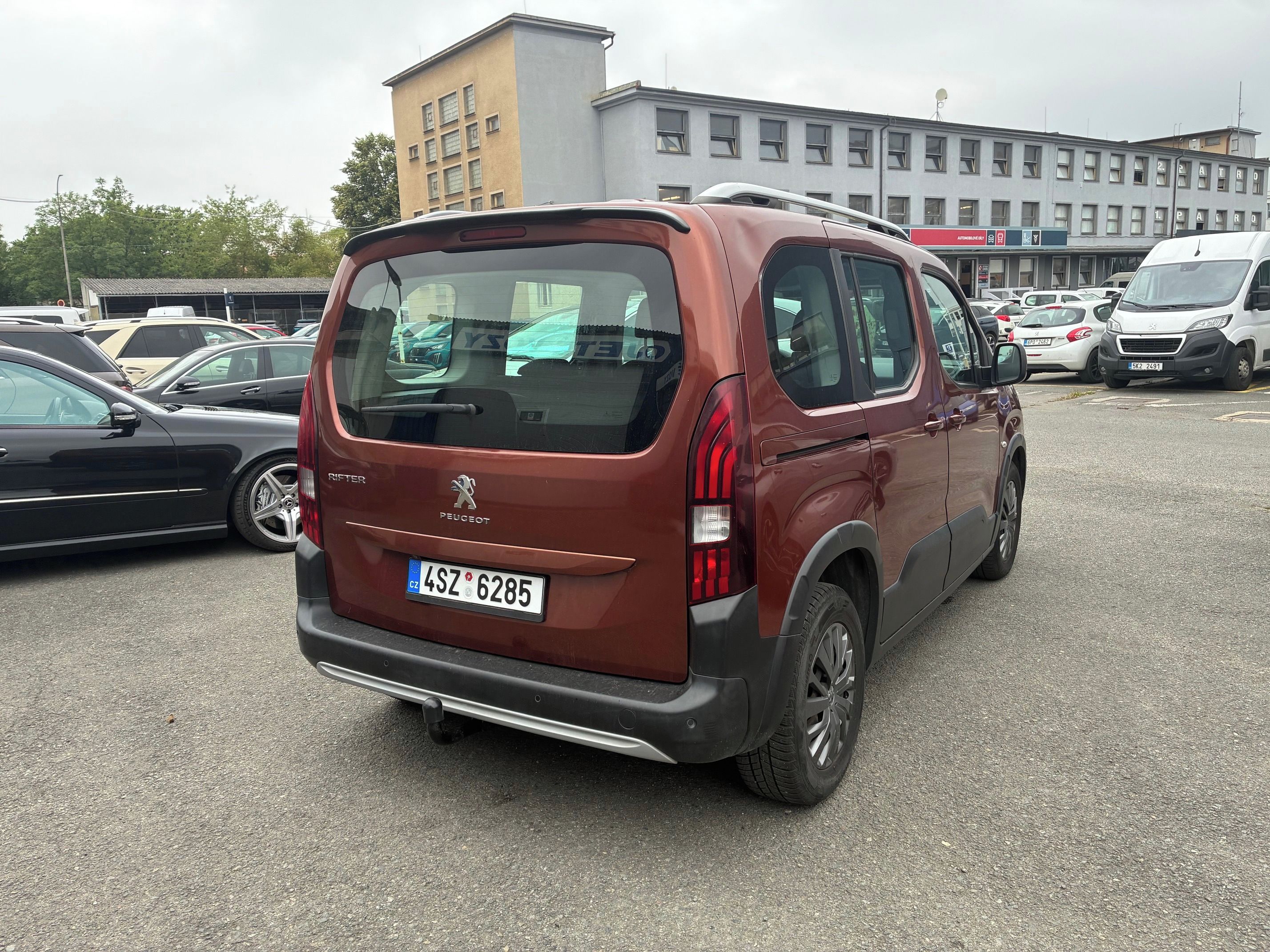 Peugeot Rifter, Allure 1,2 Pure Tech 130k EAT - fotka 3