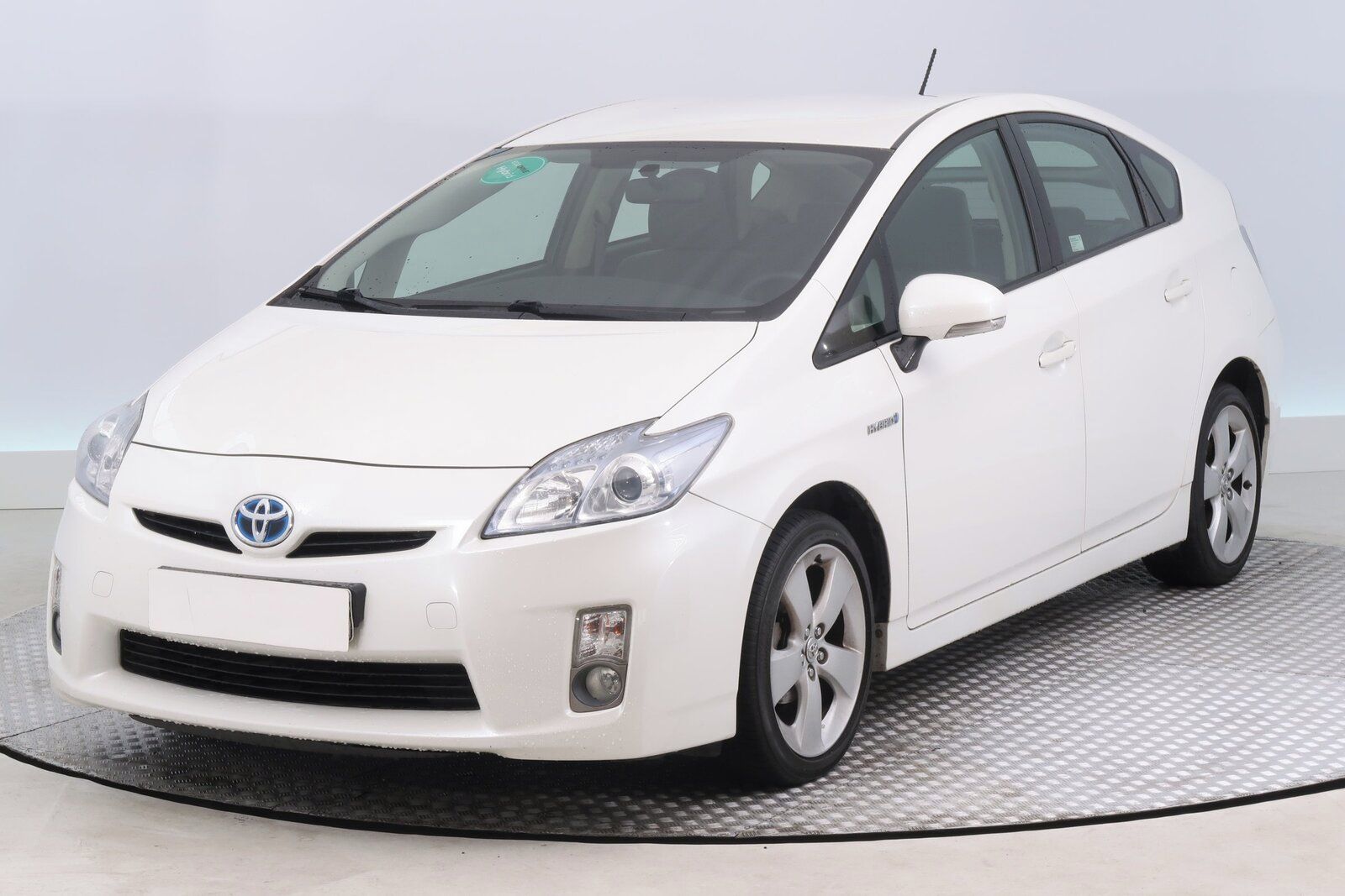 Toyota Prius, 1.8 VVT-i HSD, Automat - fotka 2