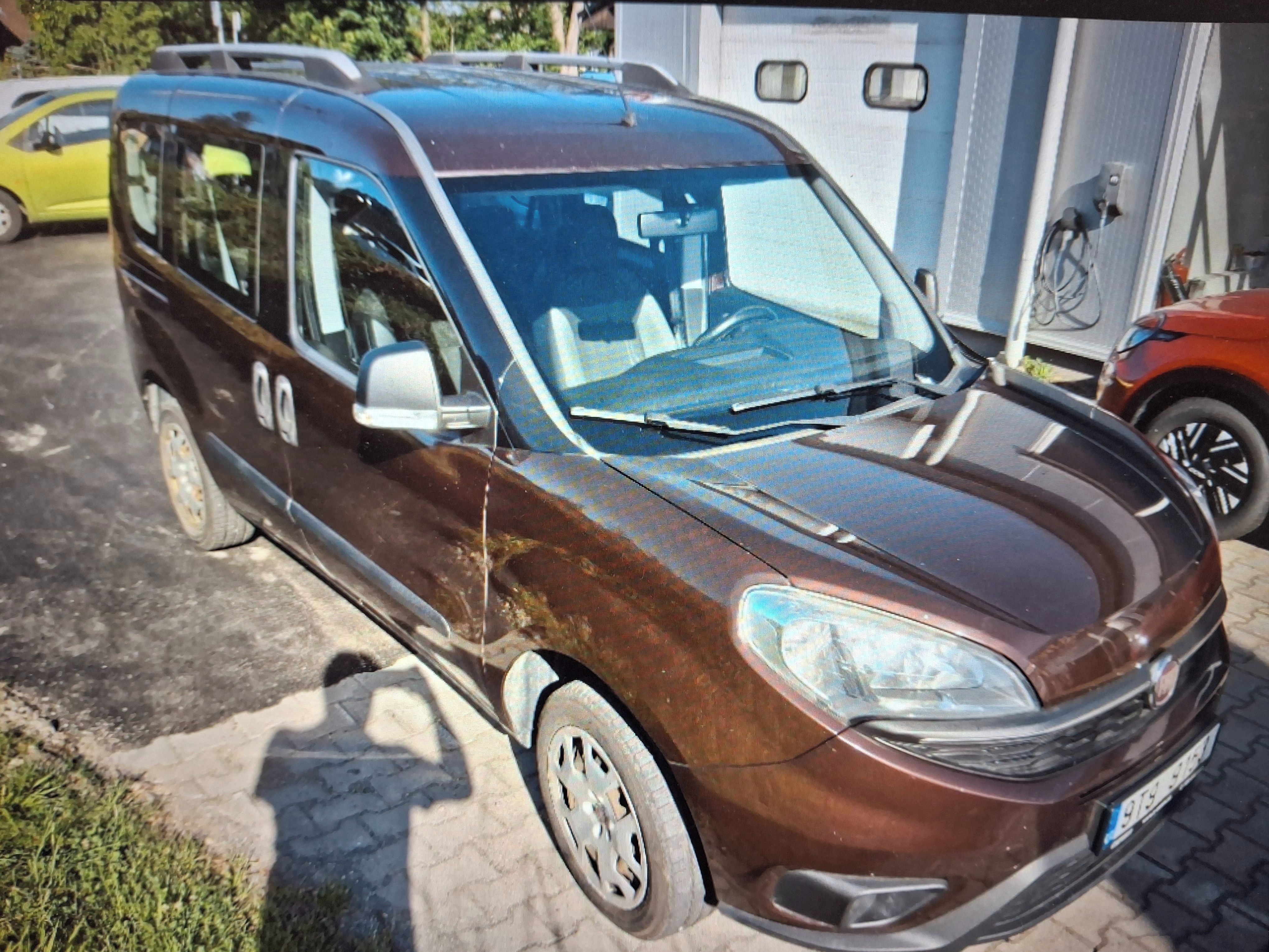 Fiat Dobló, 1.4 PANORAMA 7 MÍST - fotka 2