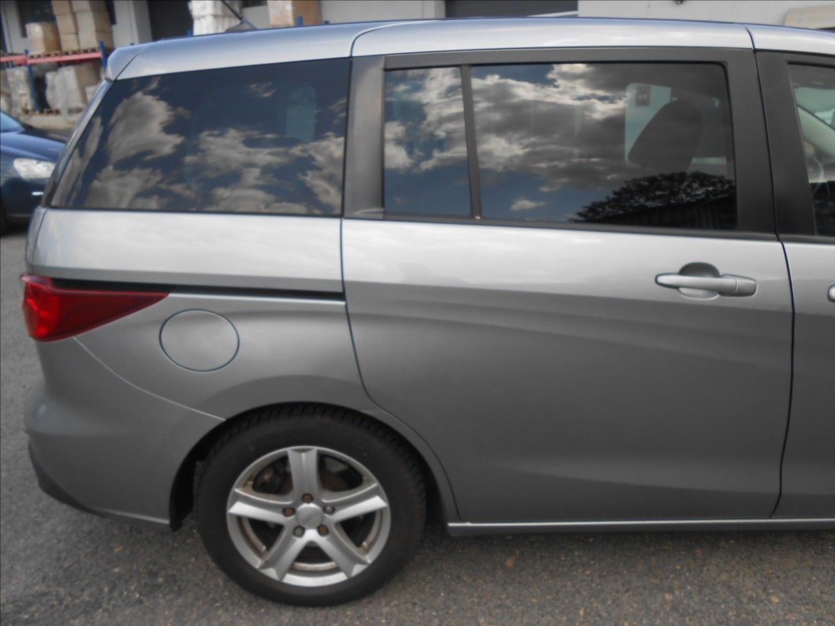 Mazda 5, 2,0 i 110Kw 7míst - fotka 5