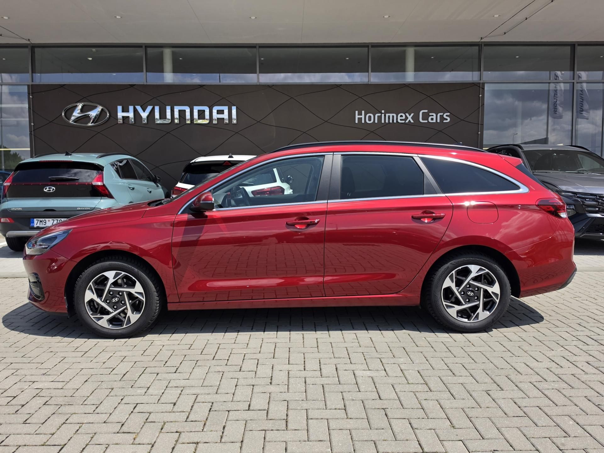 Hyundai i30, 1,5i 70kW WG STYLE - fotka 2