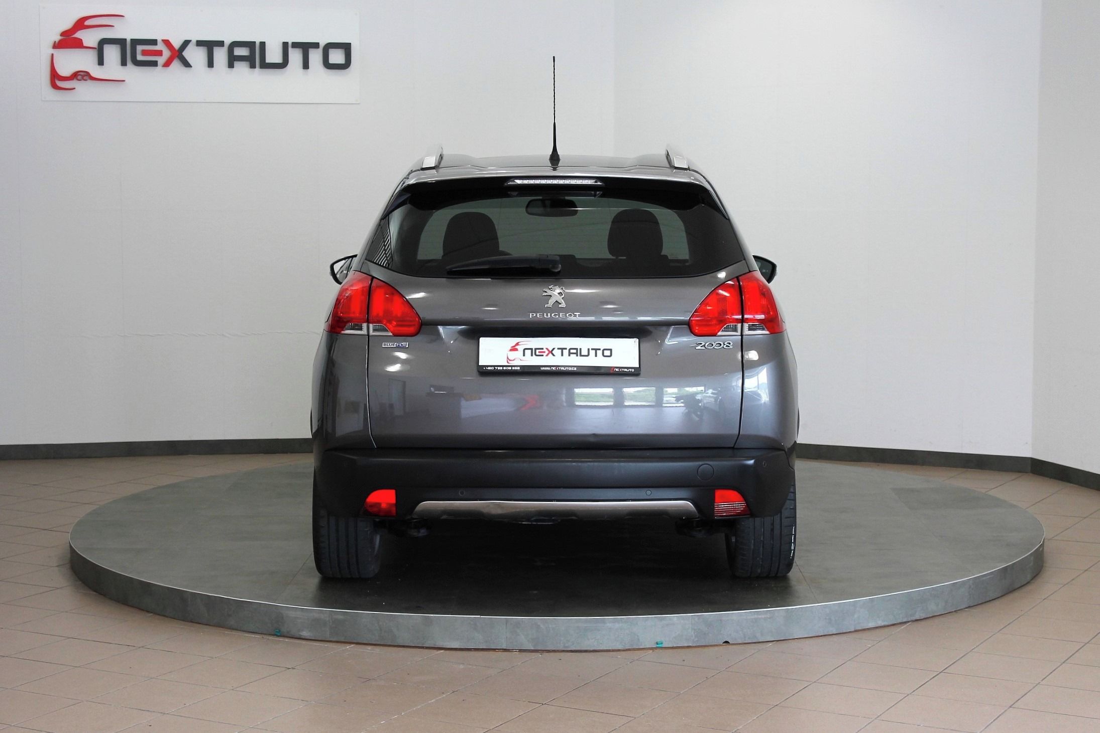 Peugeot 2008, 1.6 HDi 88kW ALLURE PANORAMA - fotka 4