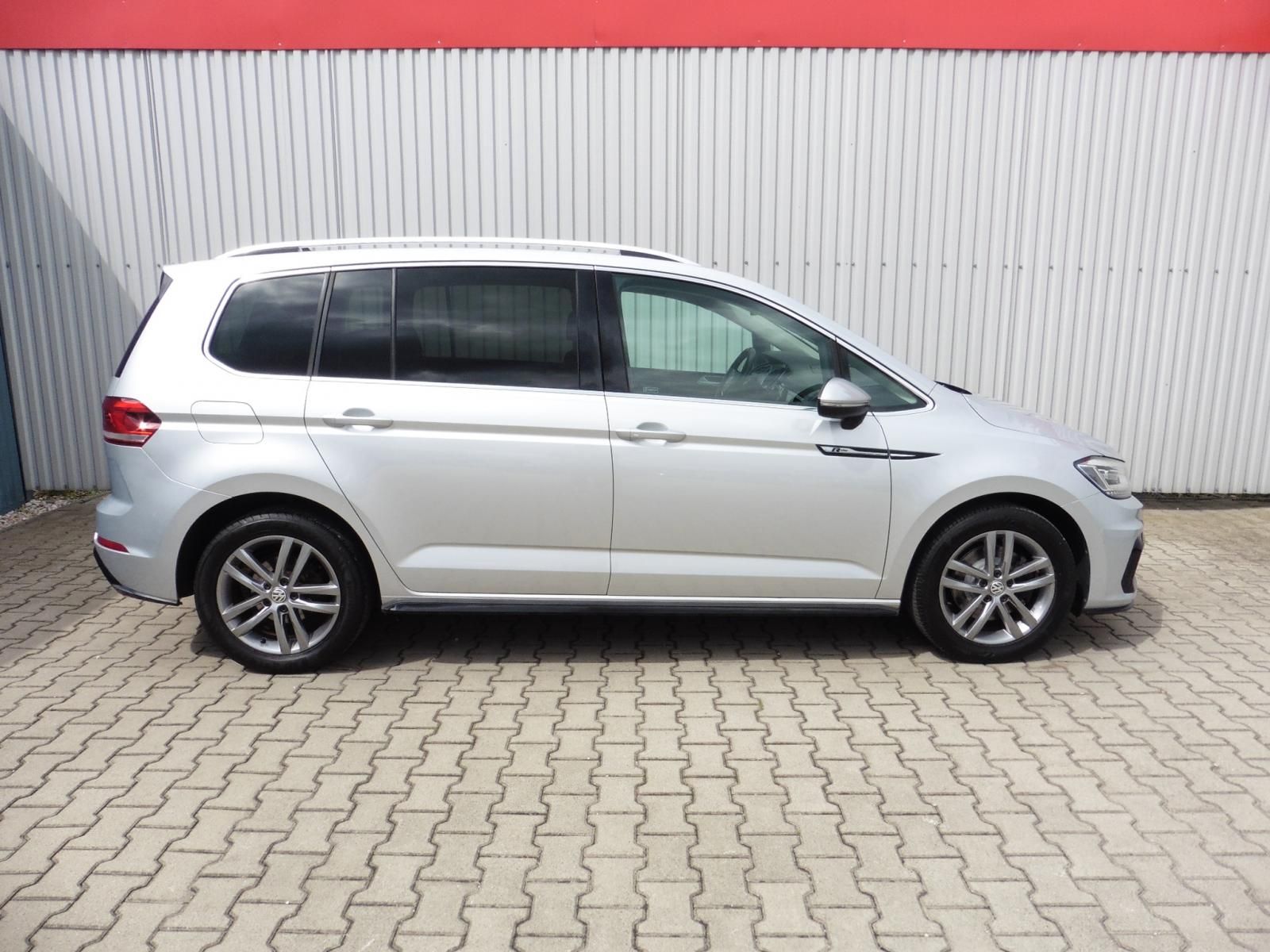 Volkswagen Touran, 1,4 TSI R-Line, Navi, ... - fotka 6