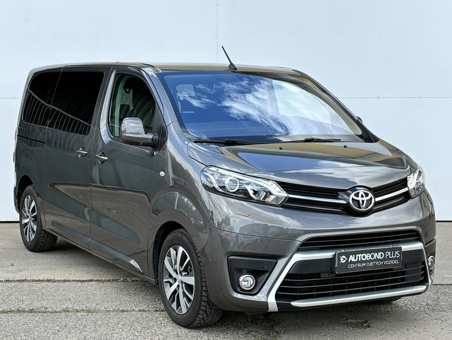 Toyota Proace Verso, 2.0 D-4D 130kW L1 Family Tažné - fotka 6