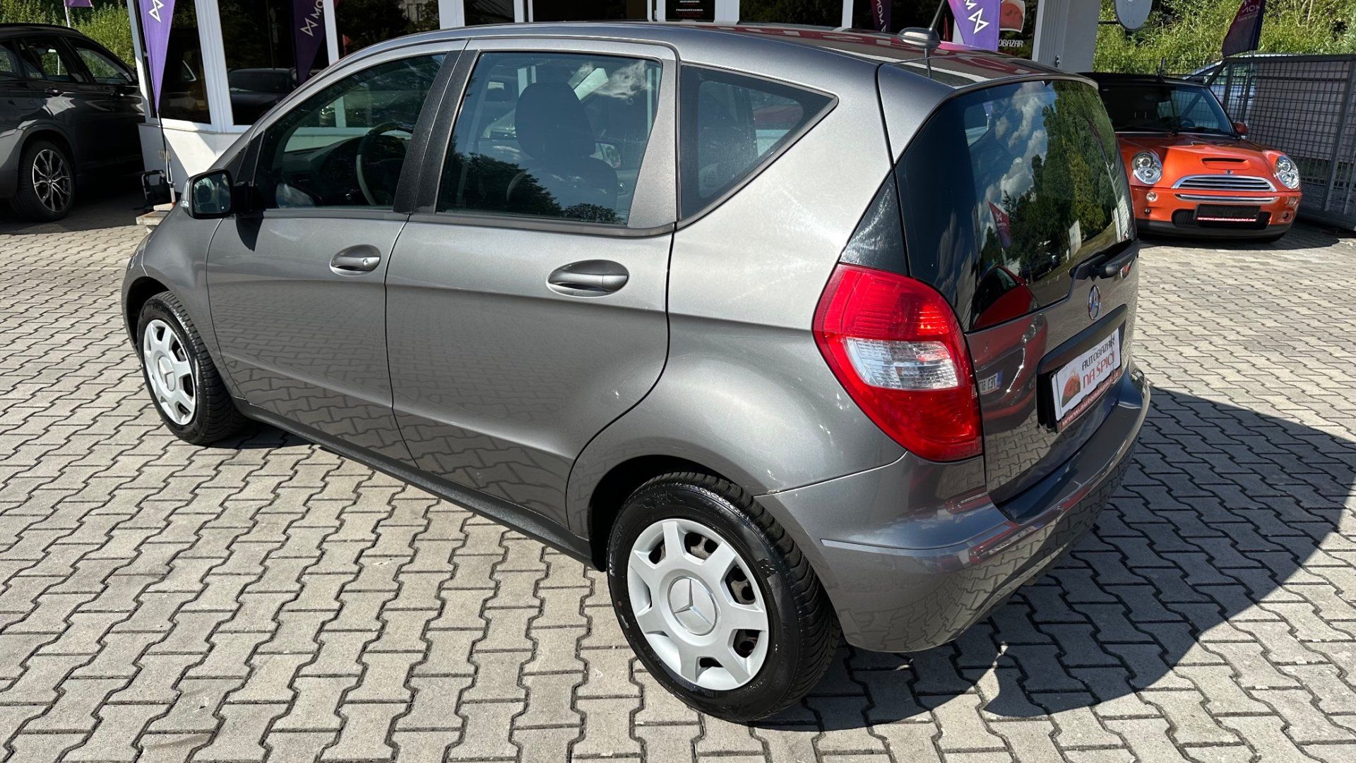 Mercedes-Benz Třídy A, A150 70kW -SERVISOVÁNO-NEHAV.! - fotka 6