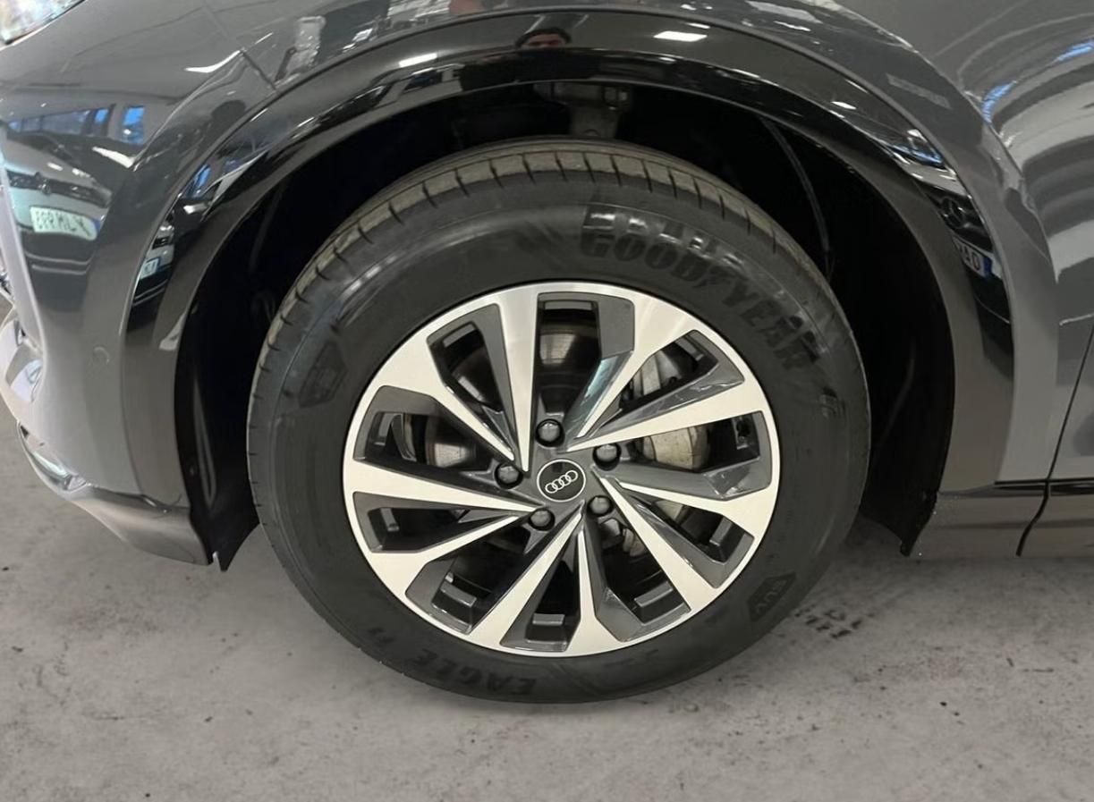 Audi Q6 e-tron, Quattro 100kWh Tažné - fotka 6