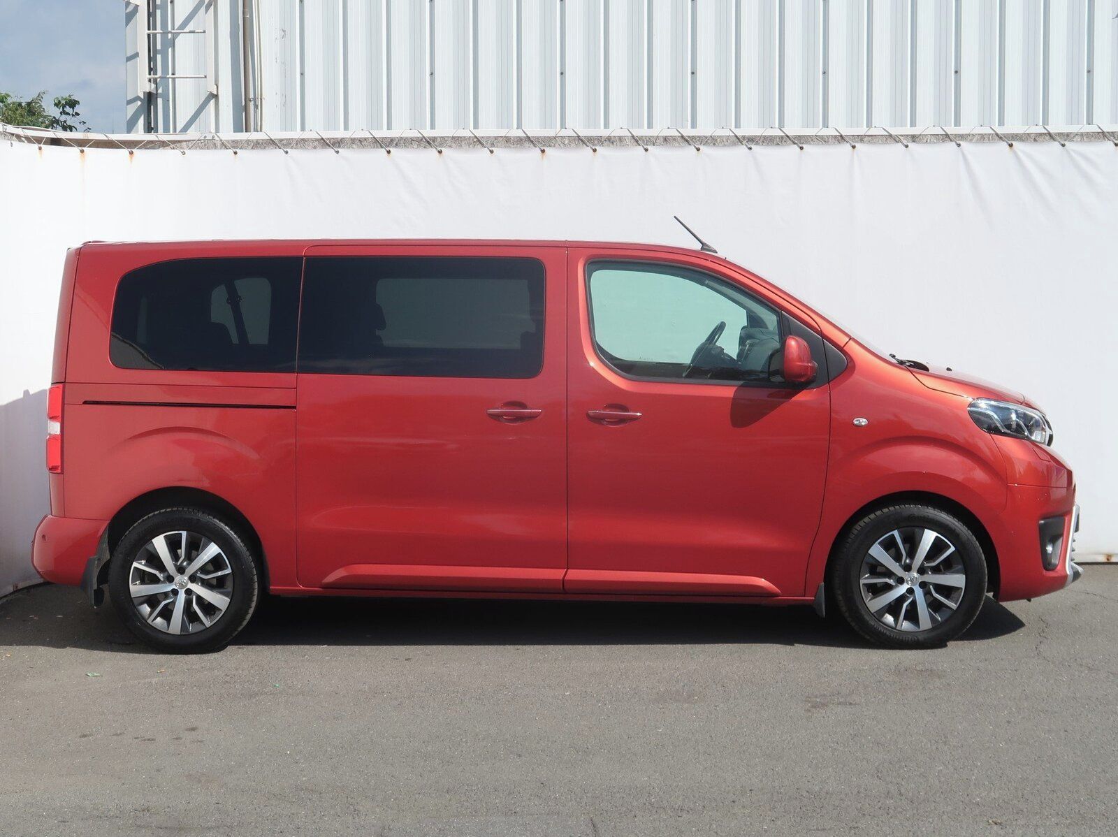 Toyota Proace Verso, 2.0 D-4D, Family, 8 míst, L1 - fotka 6