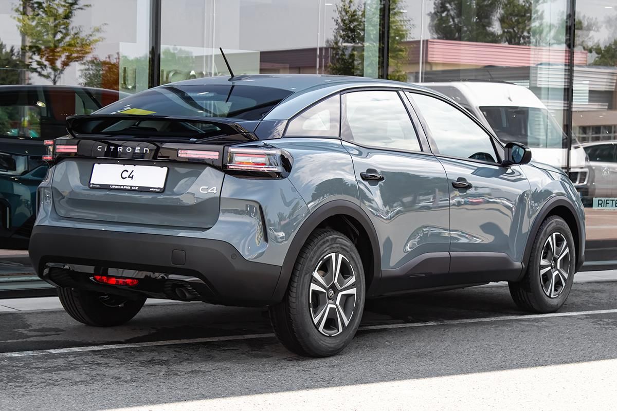 Citroën C4, 1,2 YOU Hybrid 110k Automat - fotka 5