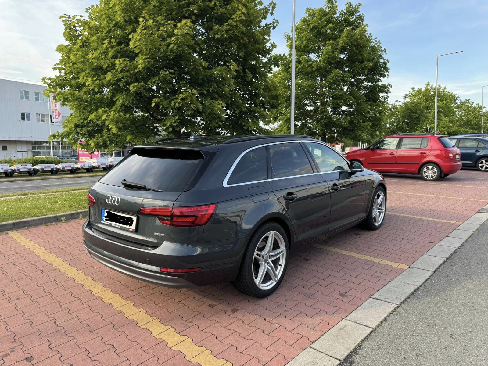 Audi A4 Avant, 2967 - fotka 5