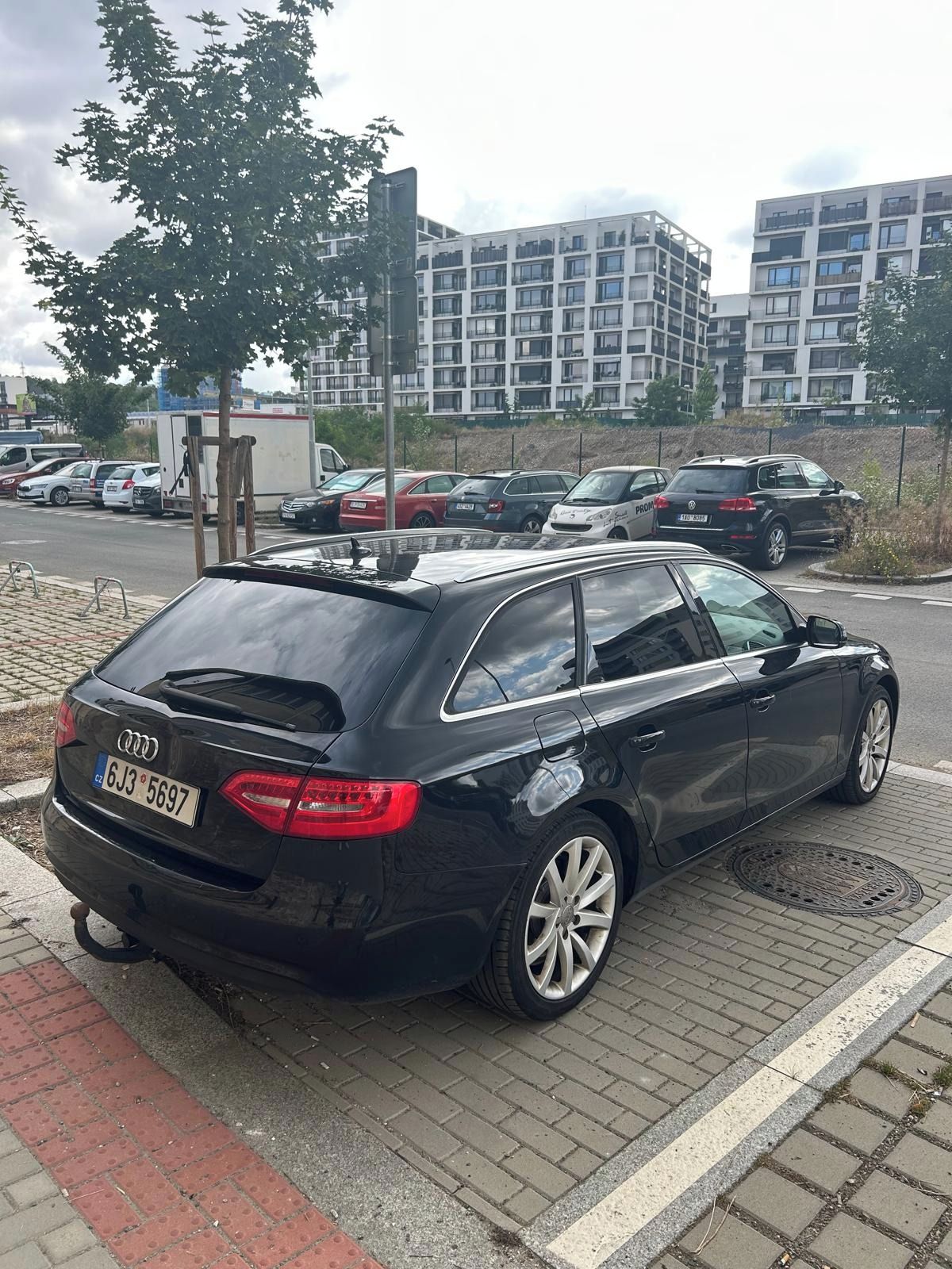 Audi A4 Avant, Facelift 2.0TDI 130 kW Automat - fotka 3