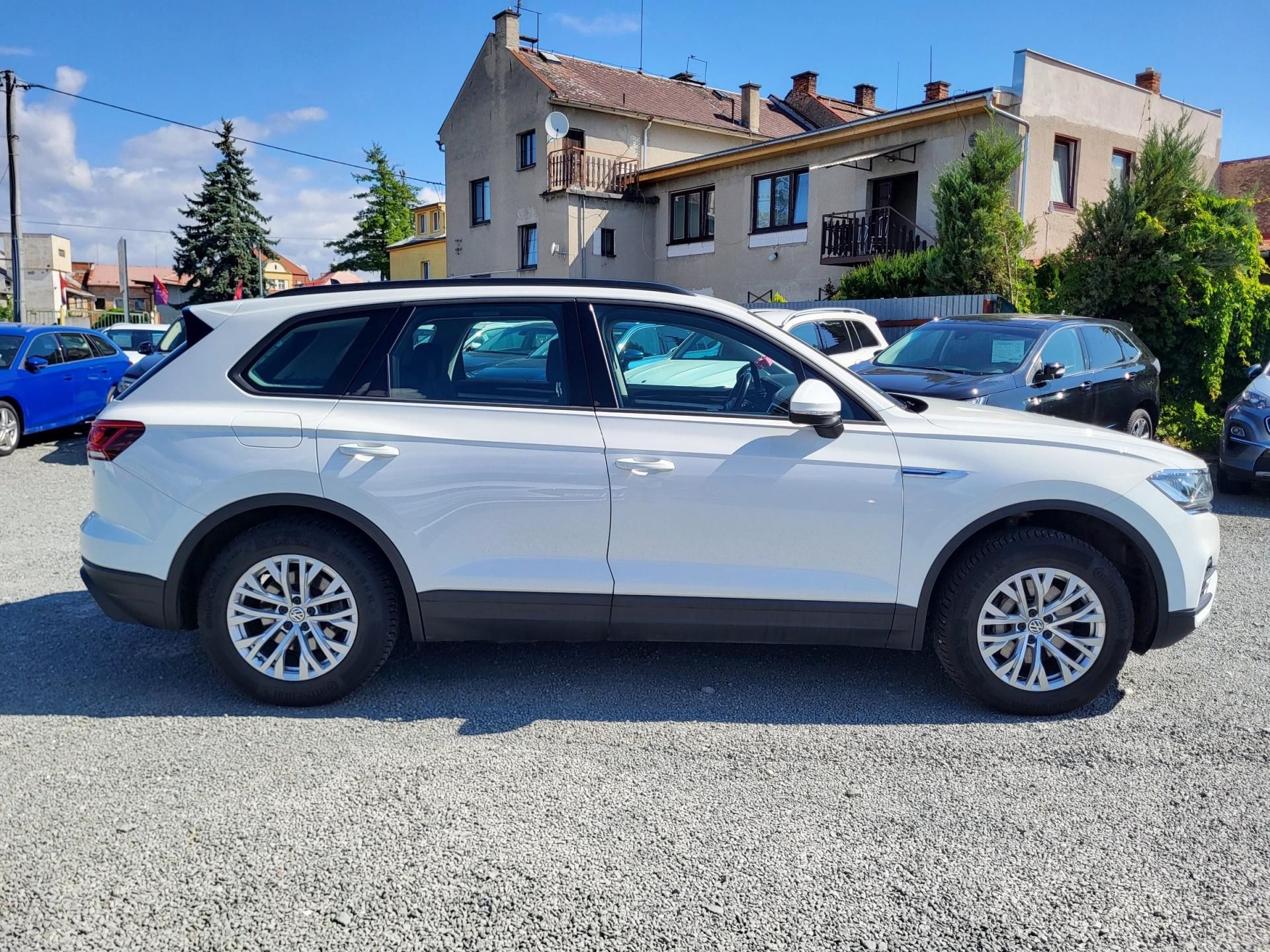 Volkswagen Touareg, 3.0 V6 TDi DSG 4MOTION - fotka 5