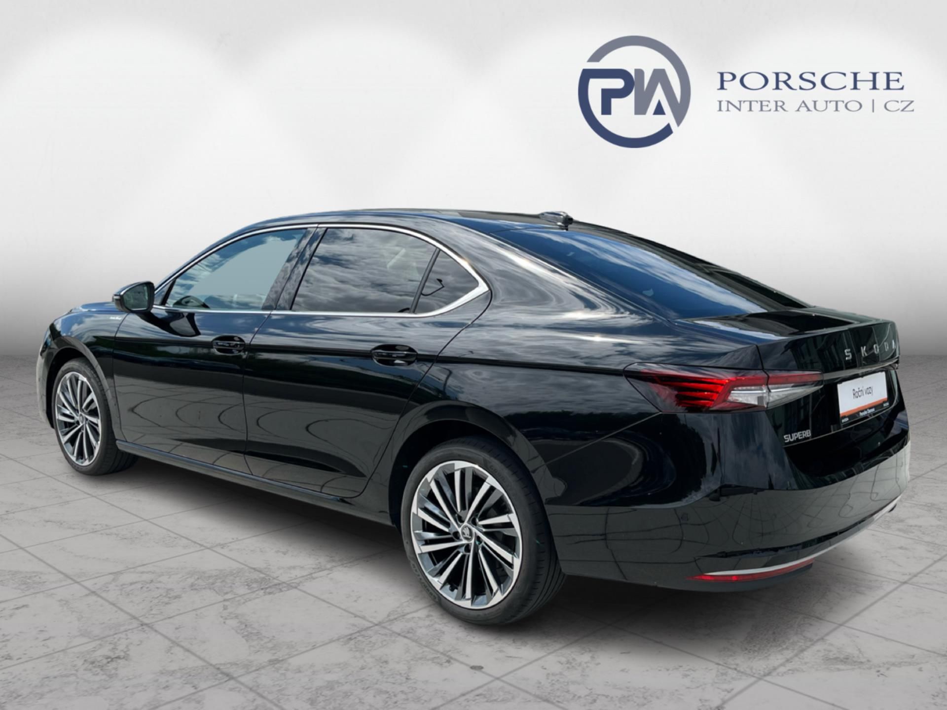 Škoda Superb, 2.0TDi 110kW L&K DSG - fotka 6