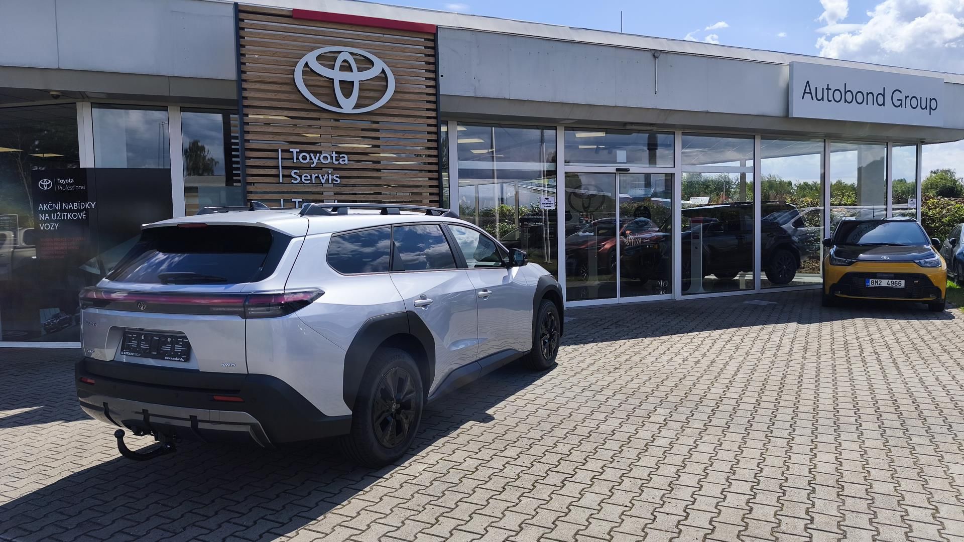 Toyota bZ4X, 4X4 - STYLE - fotka 6