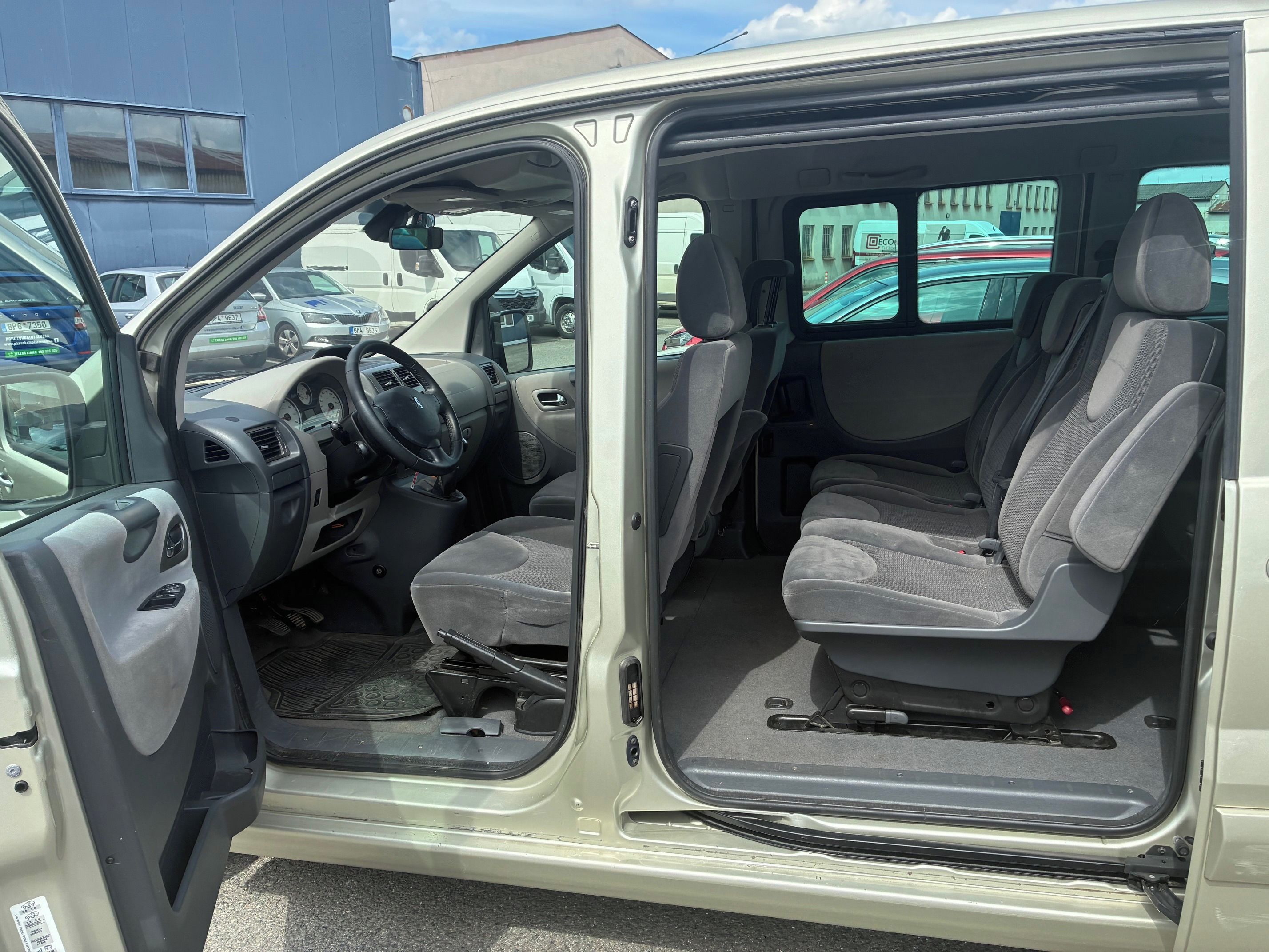 Peugeot Expert, 2,0HDi 100kw   Long 8míst - fotka 5