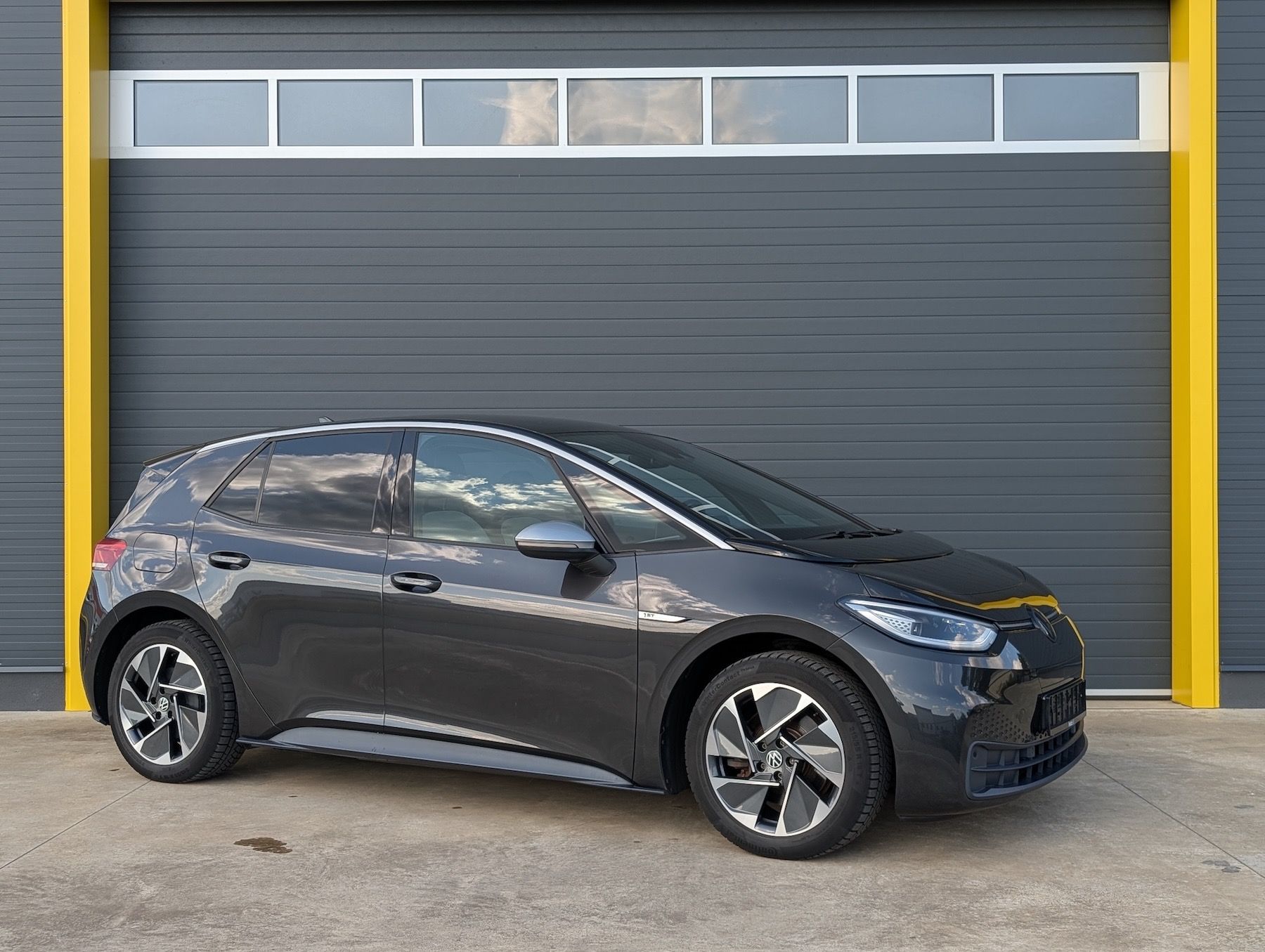 Volkswagen ID.3, 150 kW, IQ, ACC, SoH 93,2% - fotka 4