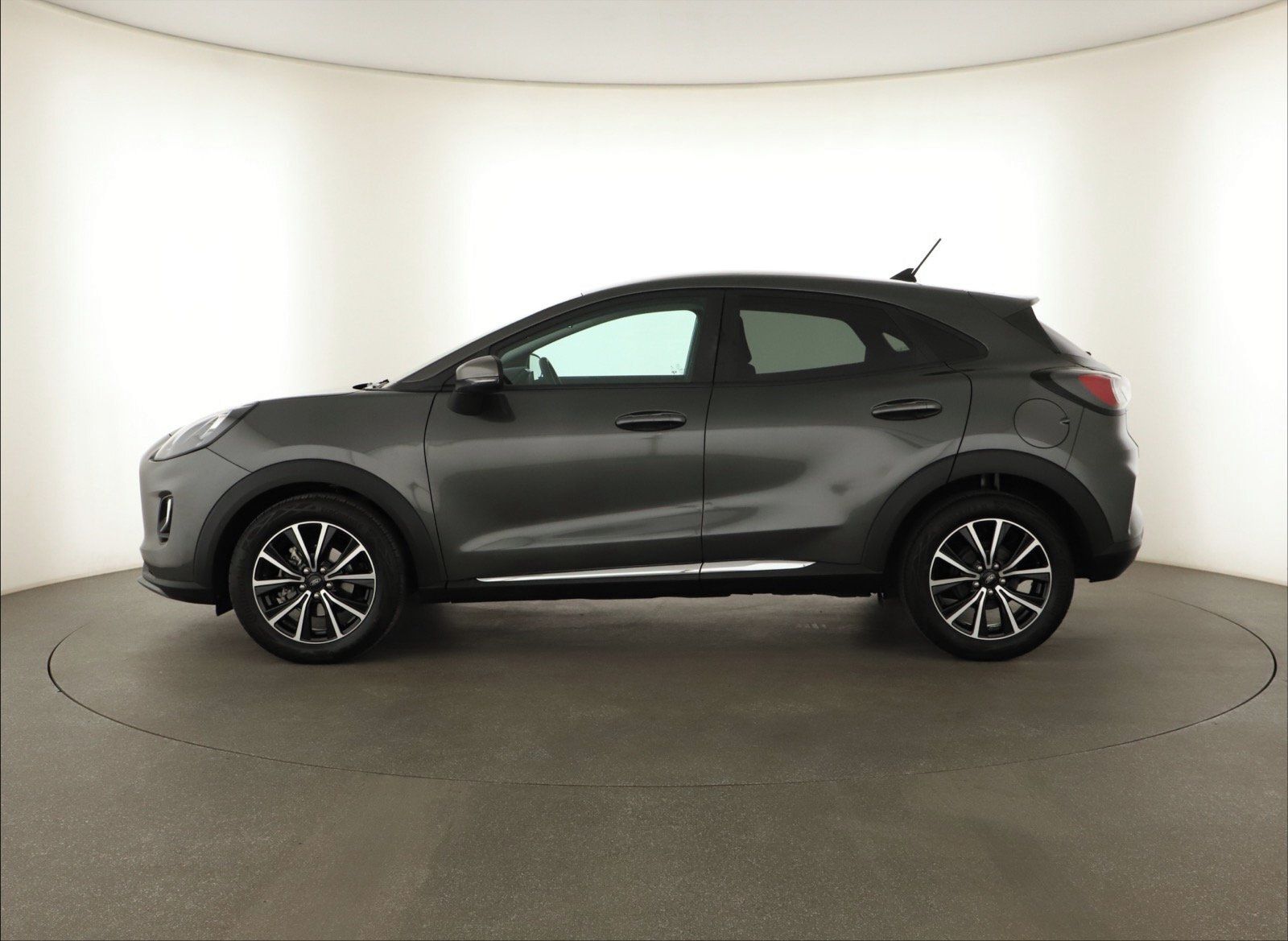 Ford Puma, 1.0 EcoBoost, 1.maj, ČR - fotka 2