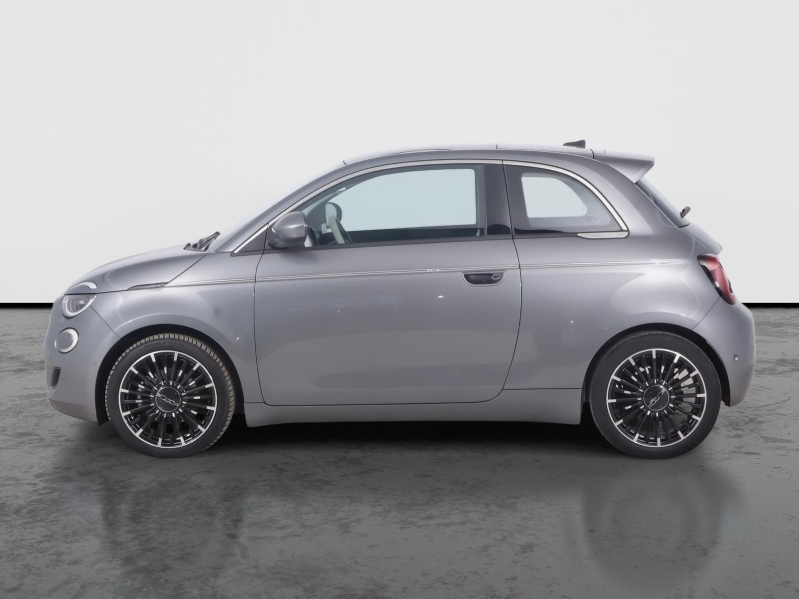 Fiat 500E, 42 kWh, SoH 93%, Automat - fotka 3