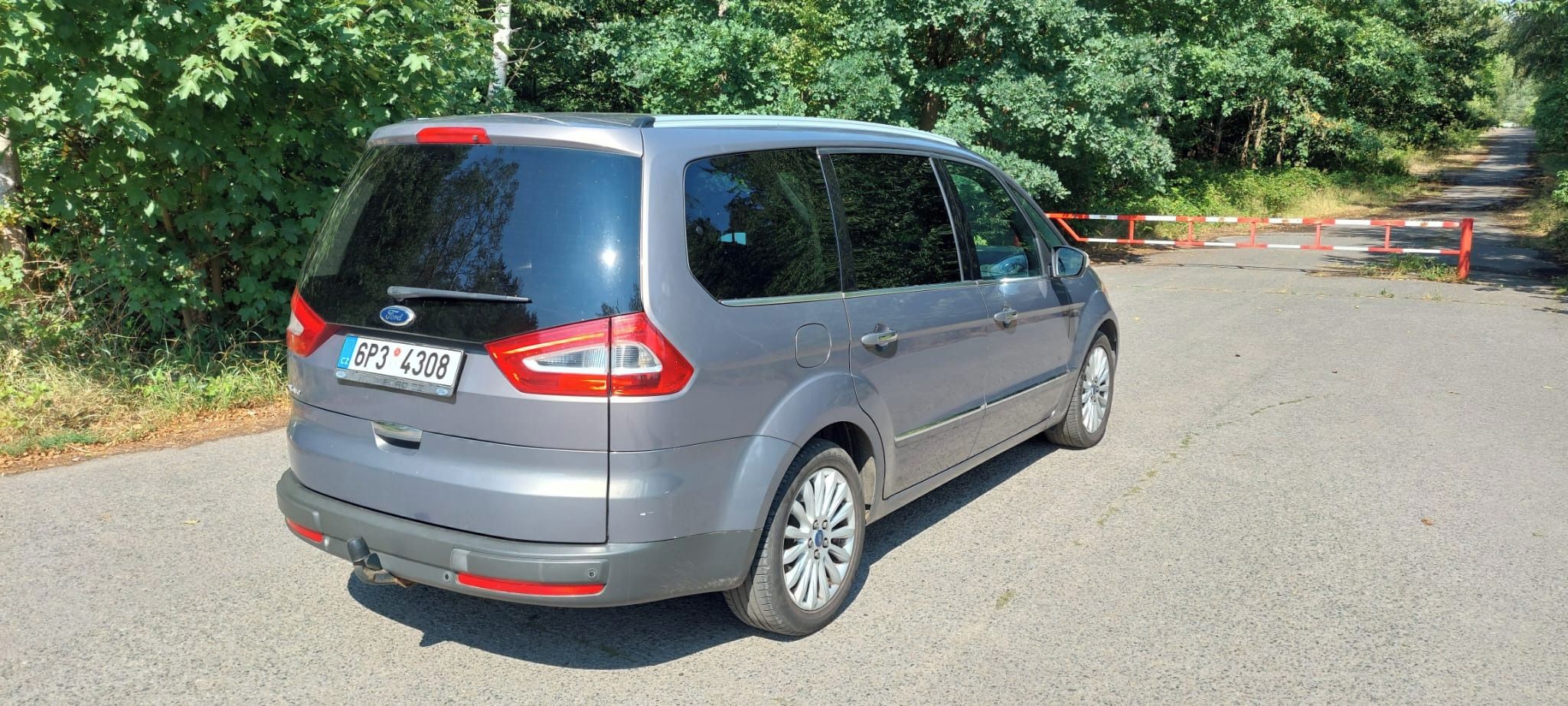 Ford Galaxy, 2.0TDCI, 103kW, 2014, ČR - fotka 3