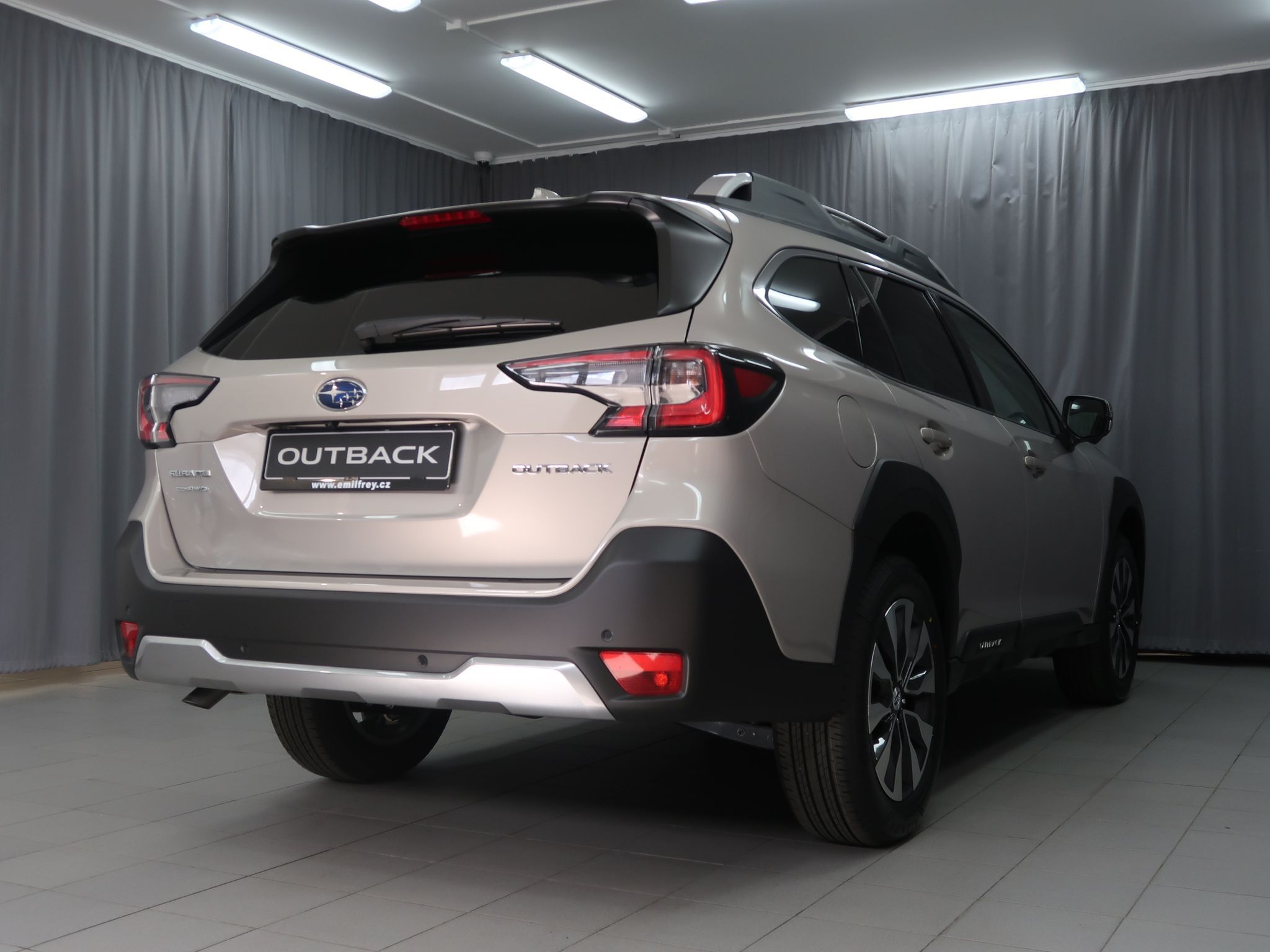 Subaru Outback, 4X4 TOURING. K odběru ihned. - fotka 5