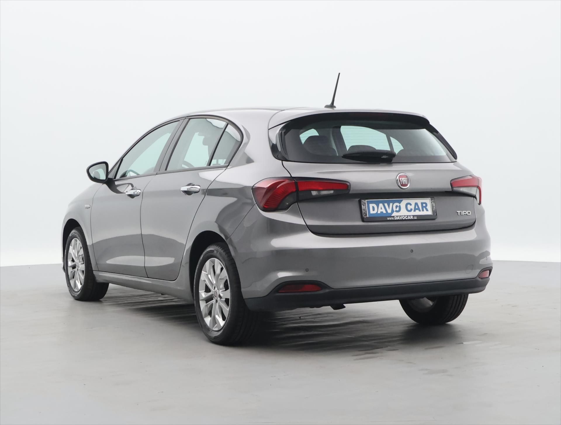 Fiat Tipo, 1,6 MultJet 88kW Automat - fotka 5