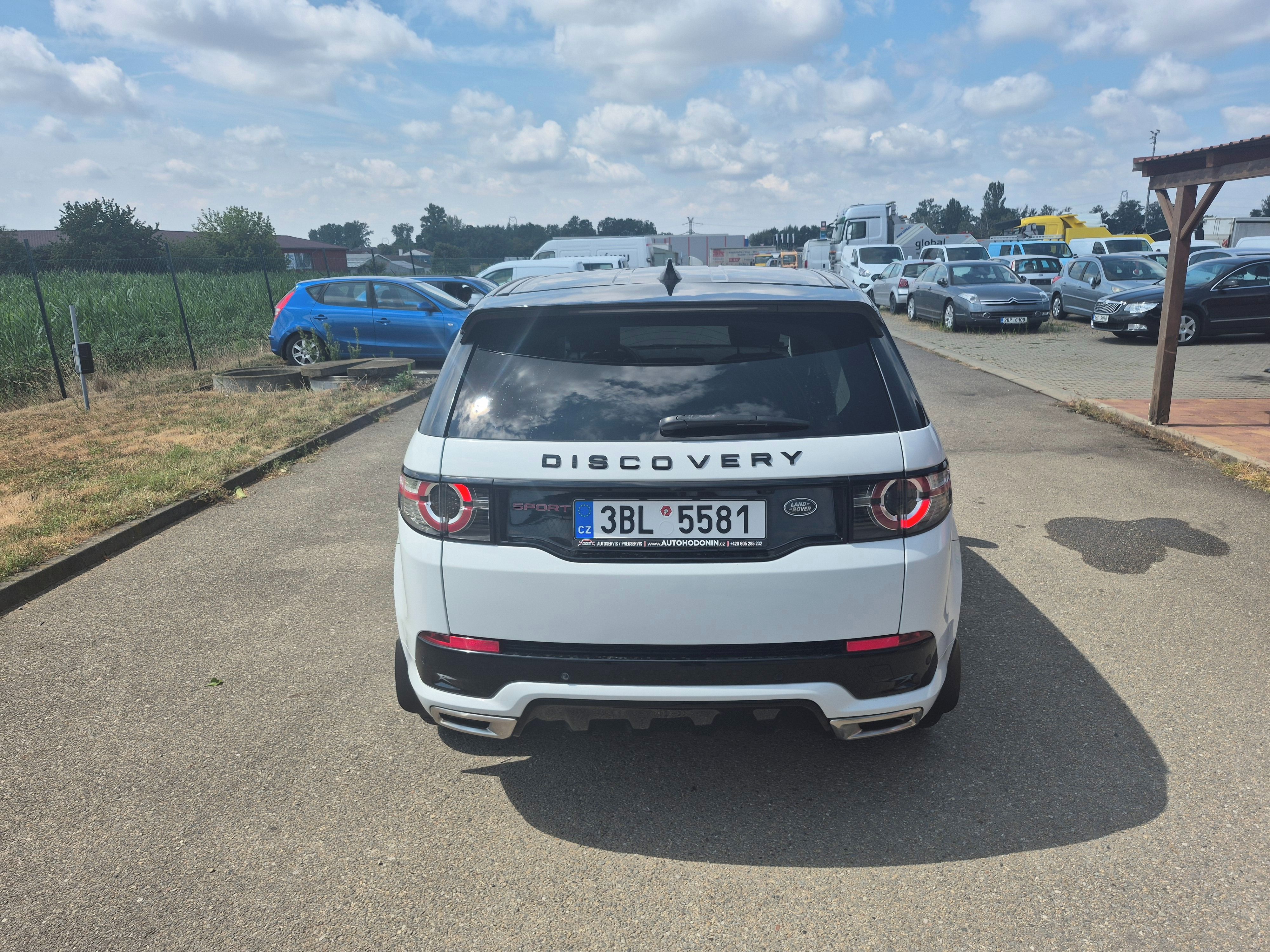 Land Rover Discovery, 2,0Td4, 110kW, Automat, 4x4 - fotka 5