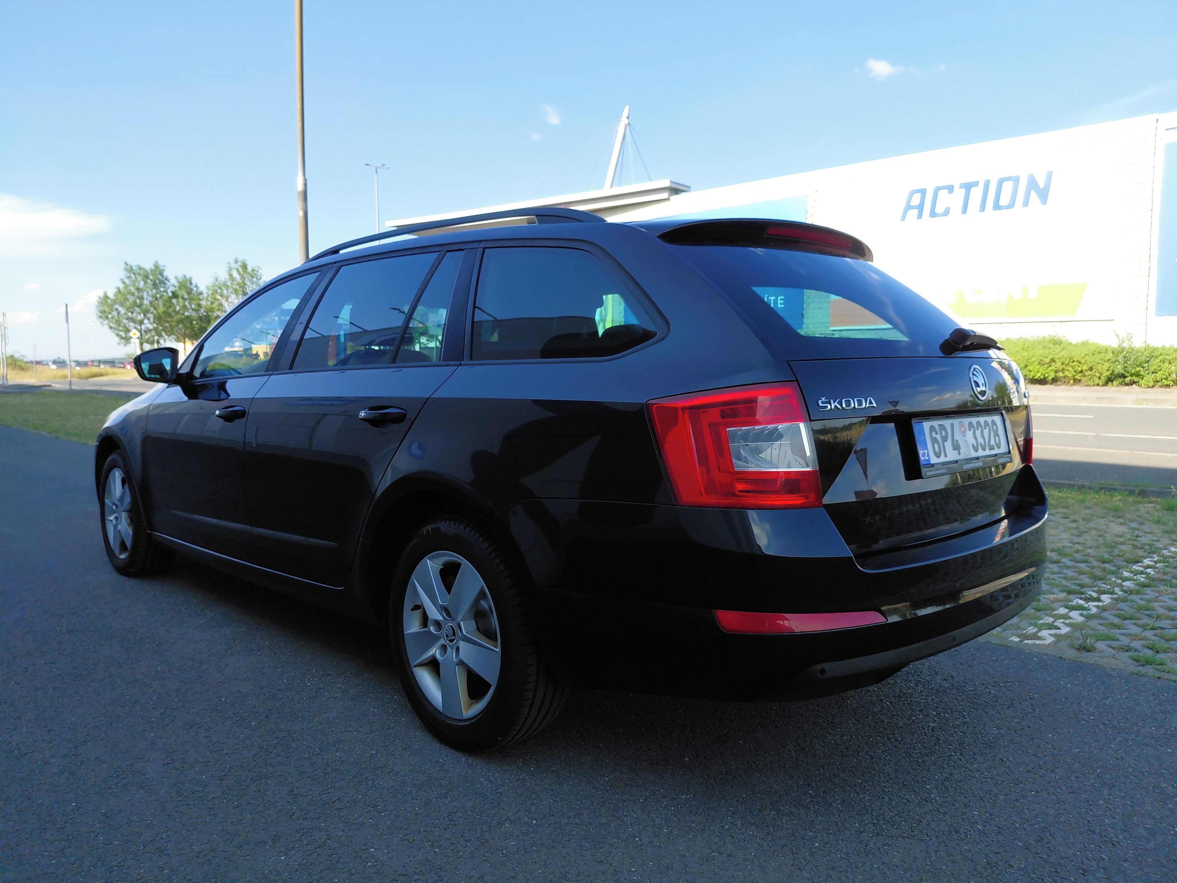 Škoda Octavia, 2.0TDI 110KW 1.MAJ,PĚKNÁ,DPH!! - fotka 5