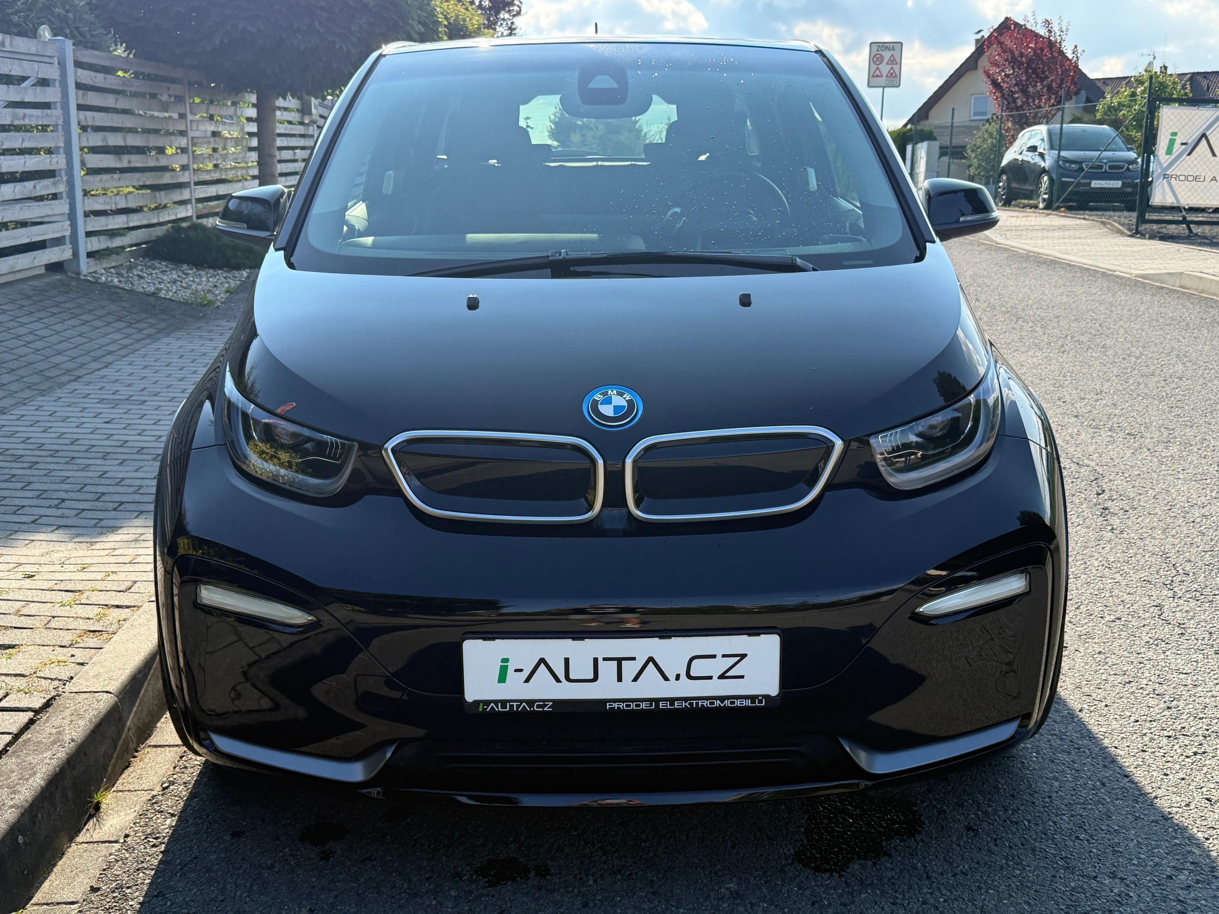 BMW i3, i3s 120Ah SUITE H/K KAMERA - fotka 3
