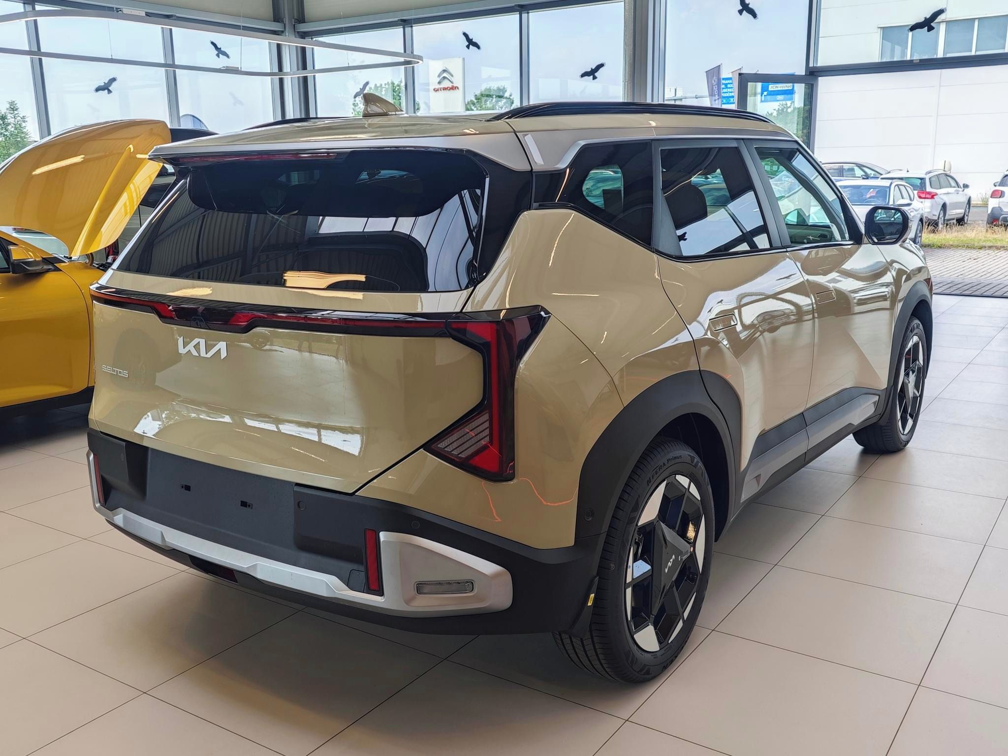 Kia Seltos, 1,6 T-GDi  4x2 7DCT EXCLUSIVE - fotka 6
