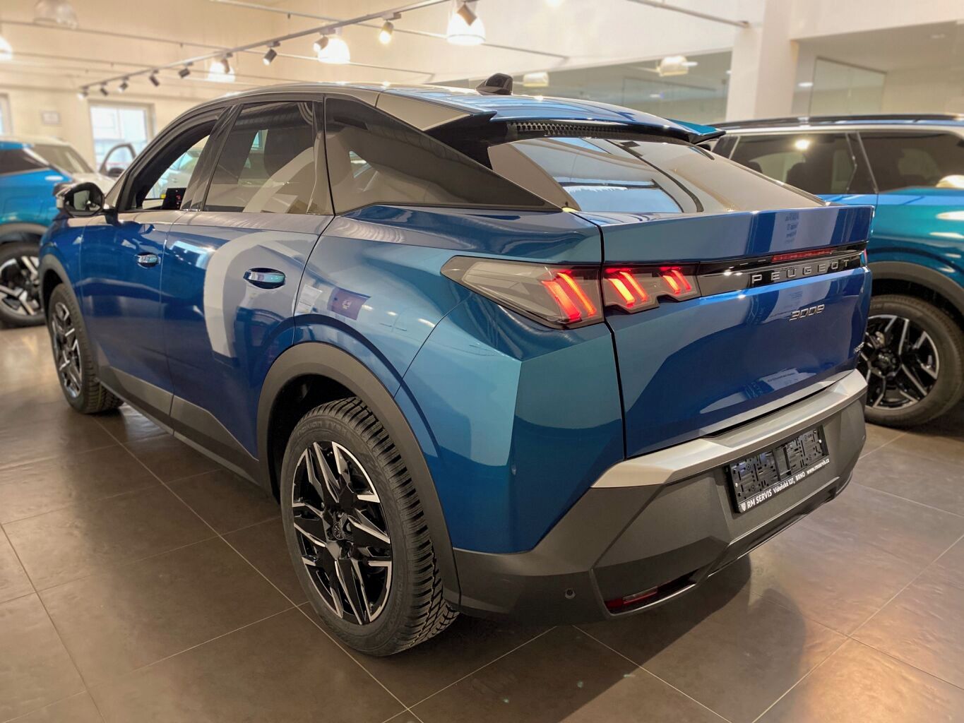 Peugeot 3008, BUSINESS Hybrid 145k - CELOROČ - fotka 6