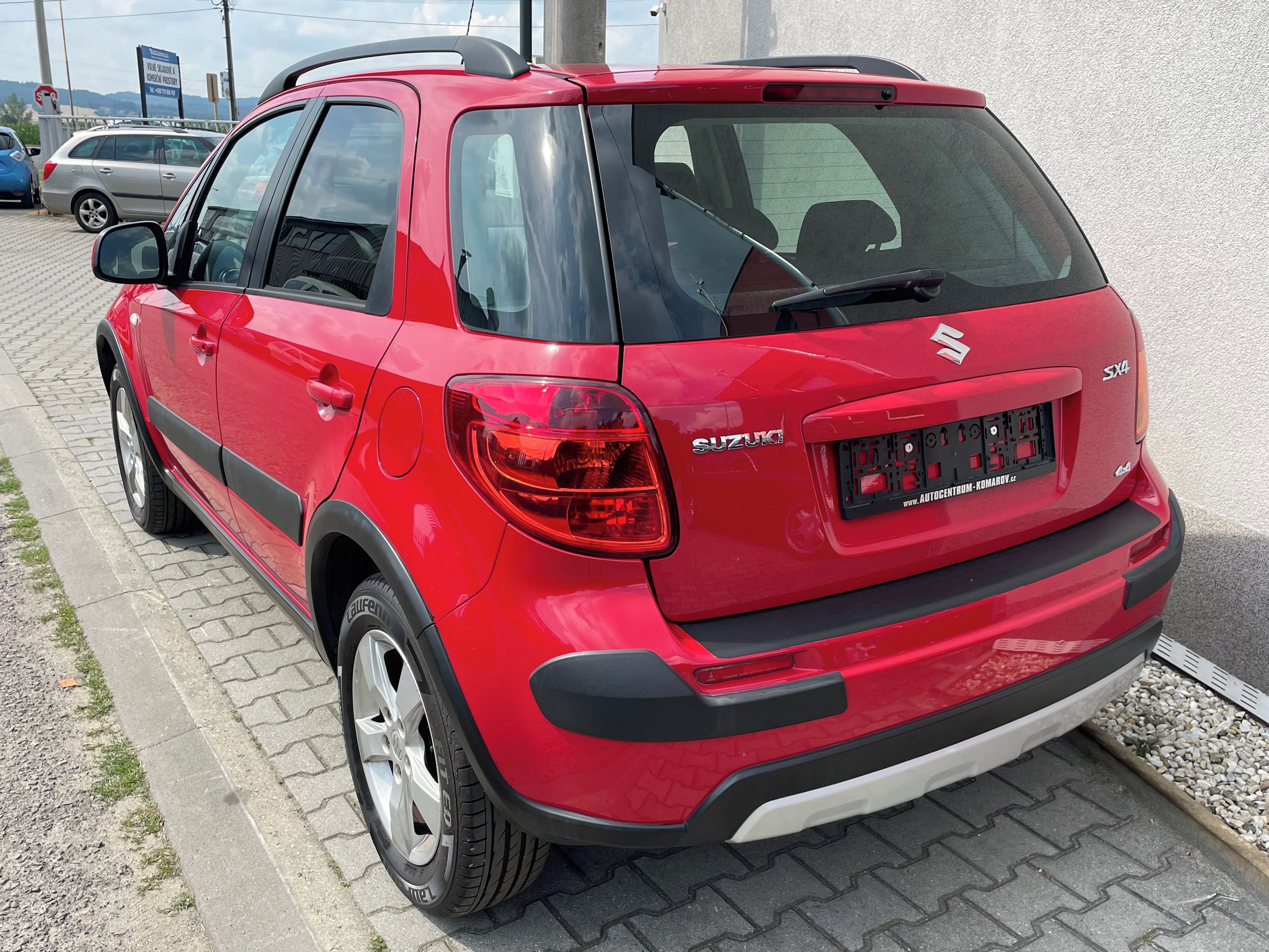 Suzuki SX4, 1.6i 88kW 4x4 - fotka 4
