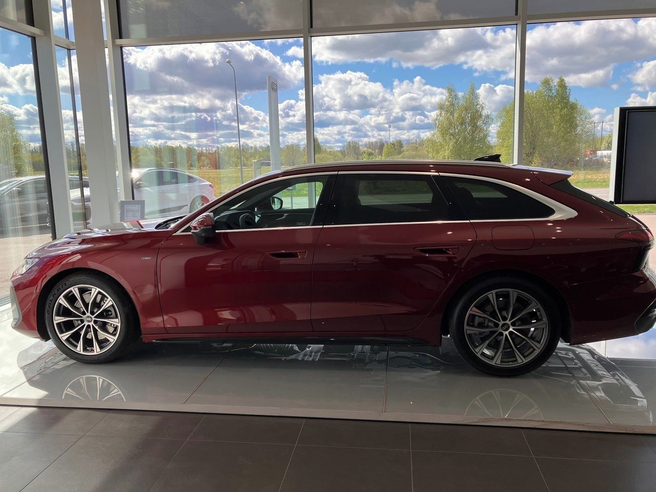 Audi A6, e-hybrid q S-Line 360 Matrix T - fotka 2