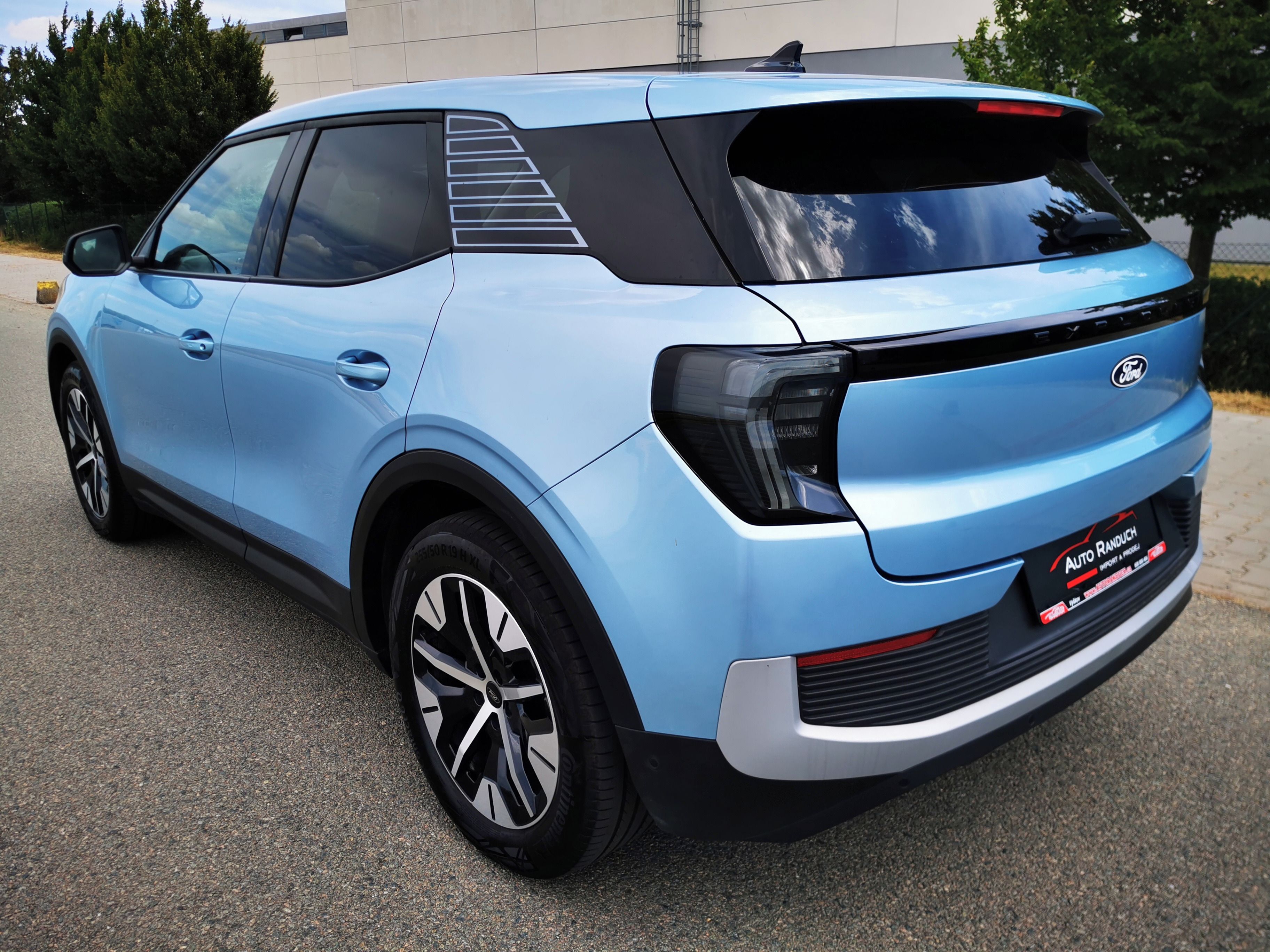 Ford Explorer, 77kWh 210kW Explorer TČ. - fotka 6