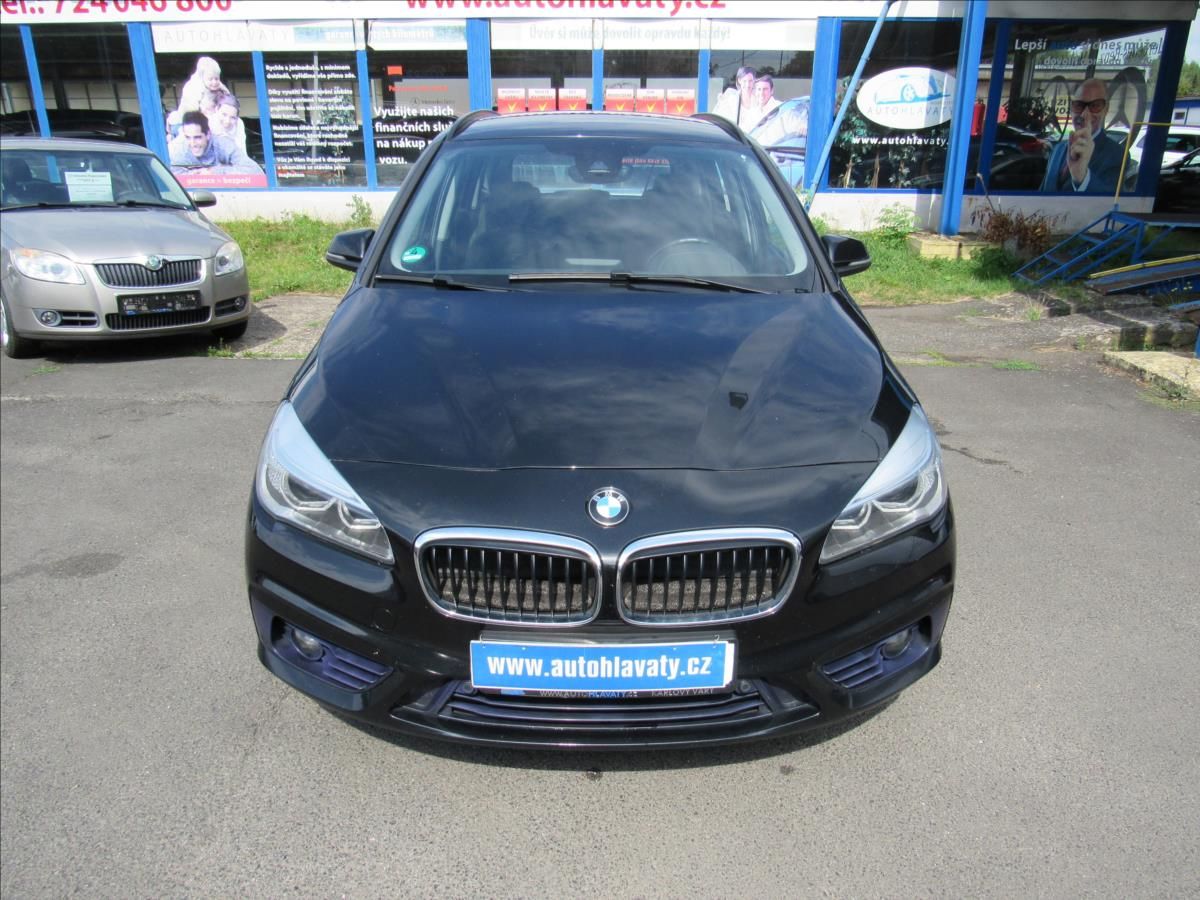 BMW Řada 2, 2,0 d 218 Gran Tourer 110 KW - fotka 2