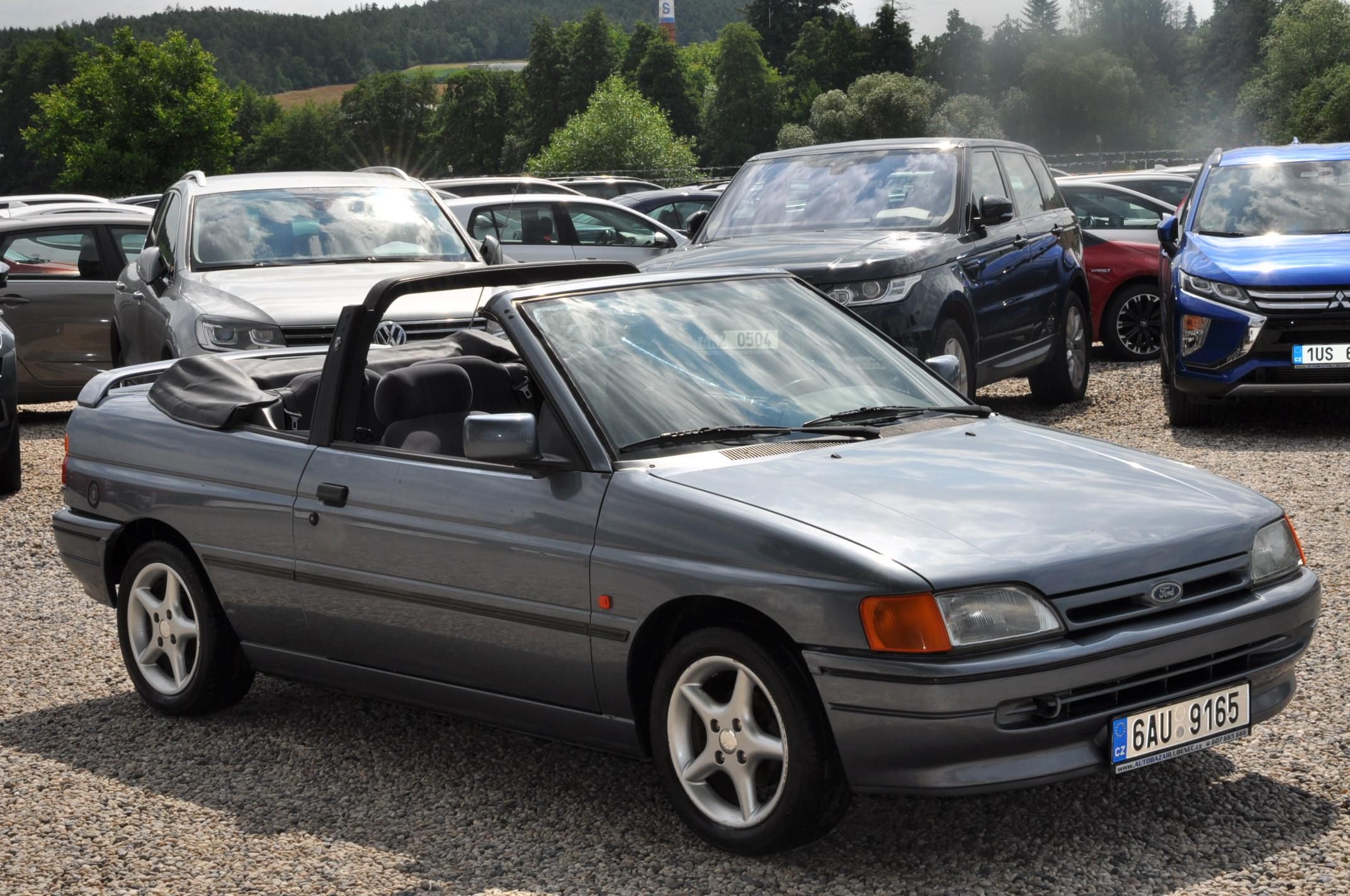 Ford Escort, 1.6EFi 77kW KABRIO - fotka 2