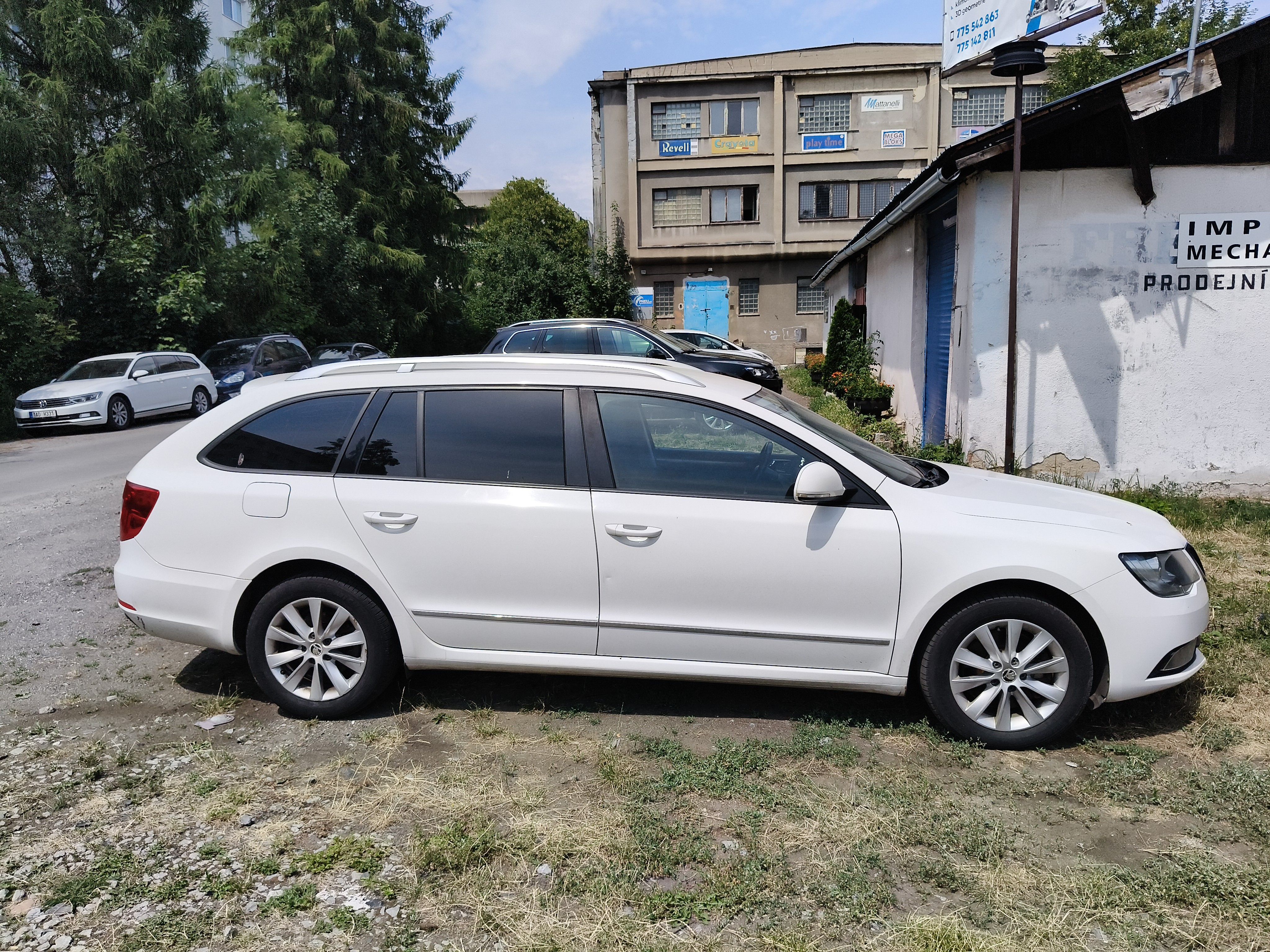 Škoda Superb, 2,0 TDI, Automat - fotka 4