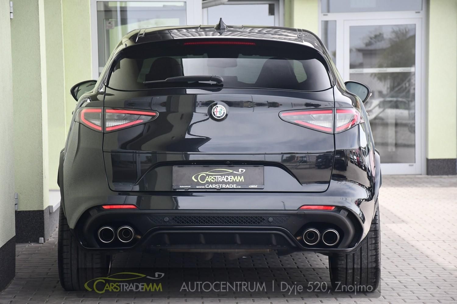 Alfa Romeo Stelvio, 2.9V6 Bi-T.382 kW QUADRIFOGLIO - fotka 4