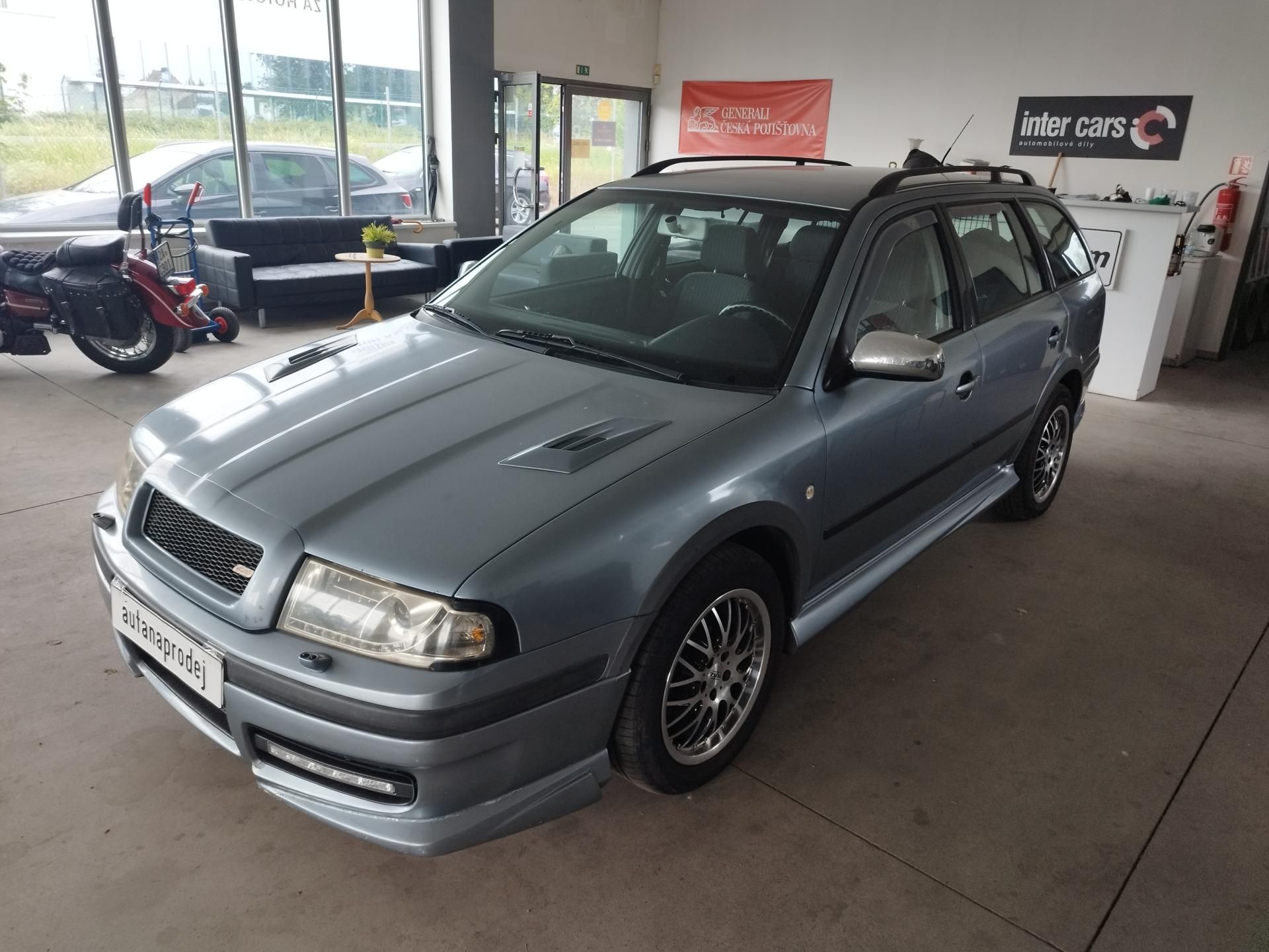 Škoda Octavia, TDI,66KW,KLIMA,ALU,LED,1.MAJ - fotka 4
