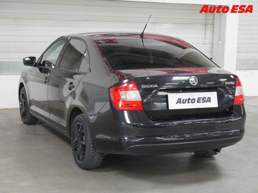 Škoda Rapid, 1.2i,ČR - fotka 4