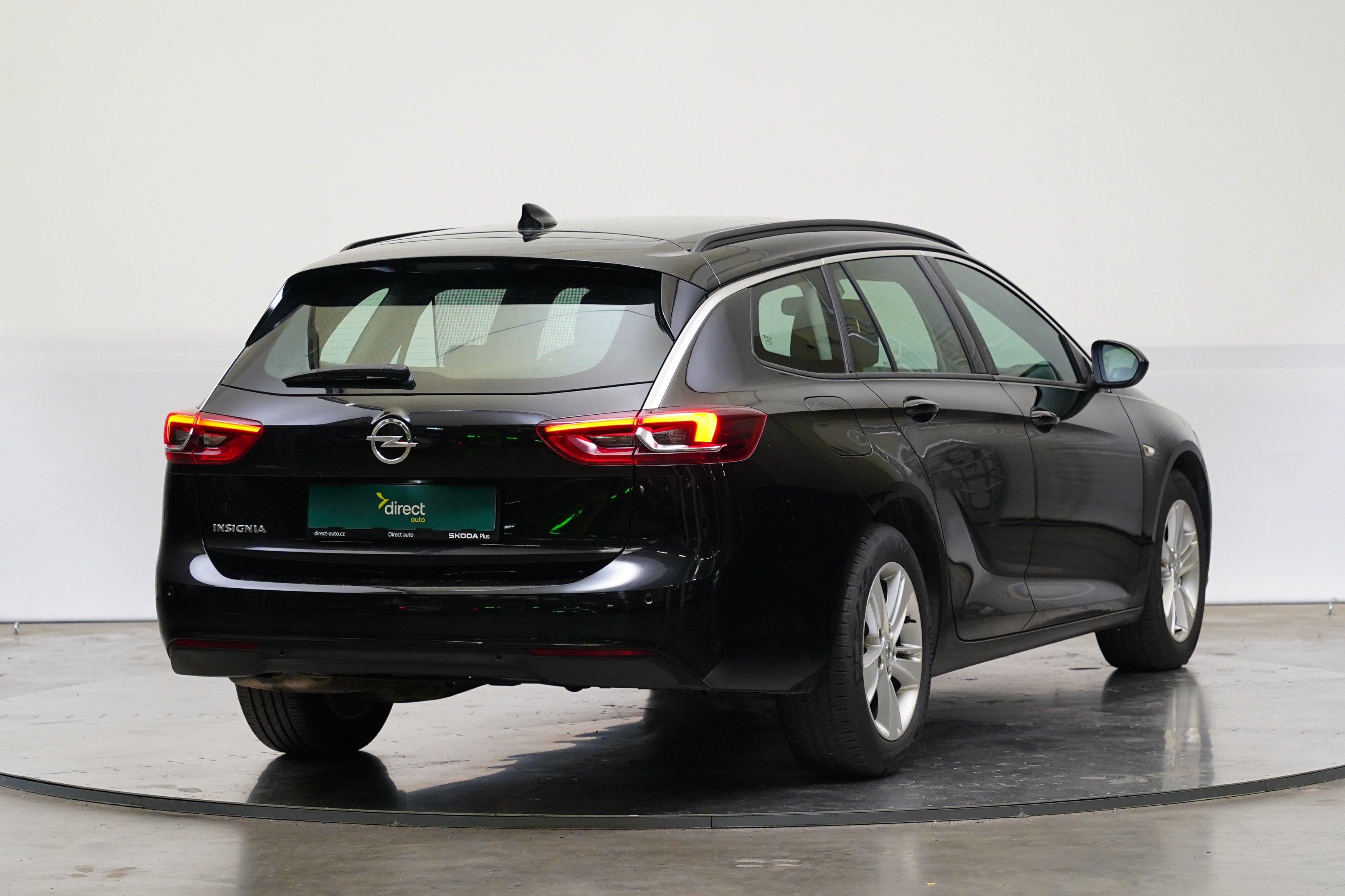 Opel Insignia, 1.5 Turbo 121 kW Automatik - fotka 2