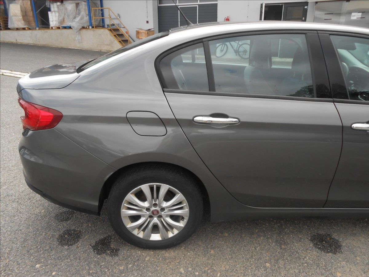 Fiat Tipo, 1,4 i 70Kw CZ - fotka 5
