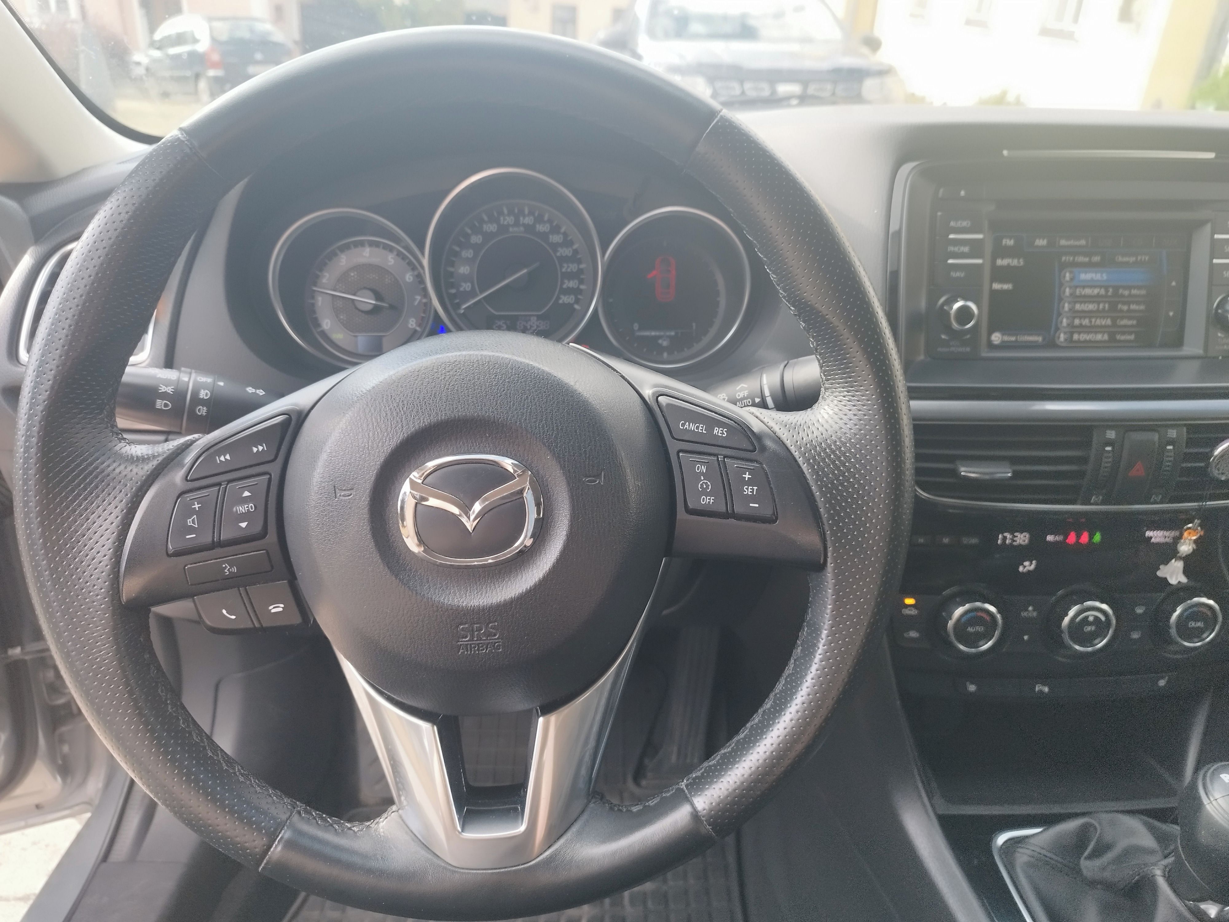 Mazda 6, 2.0, 121kW - fotka 5