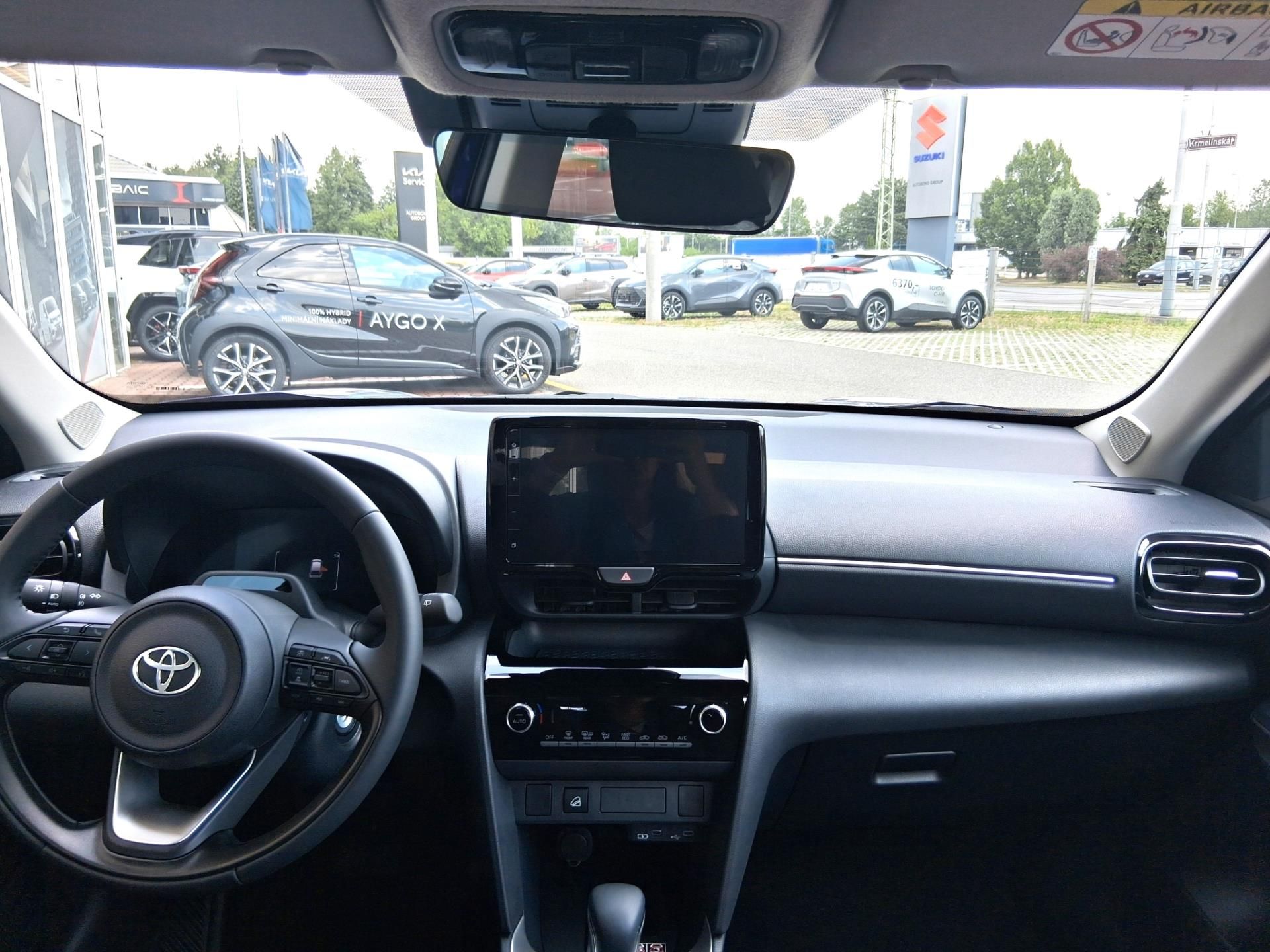 Toyota Yaris Cross, 1,5 HEV 4X4 LIMITED EDITION - fotka 6