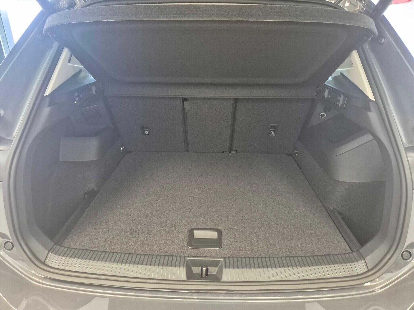 Volkswagen Tiguan, Love 1,5 eTSI mHEV 1,5 eTSI 11 - fotka 5