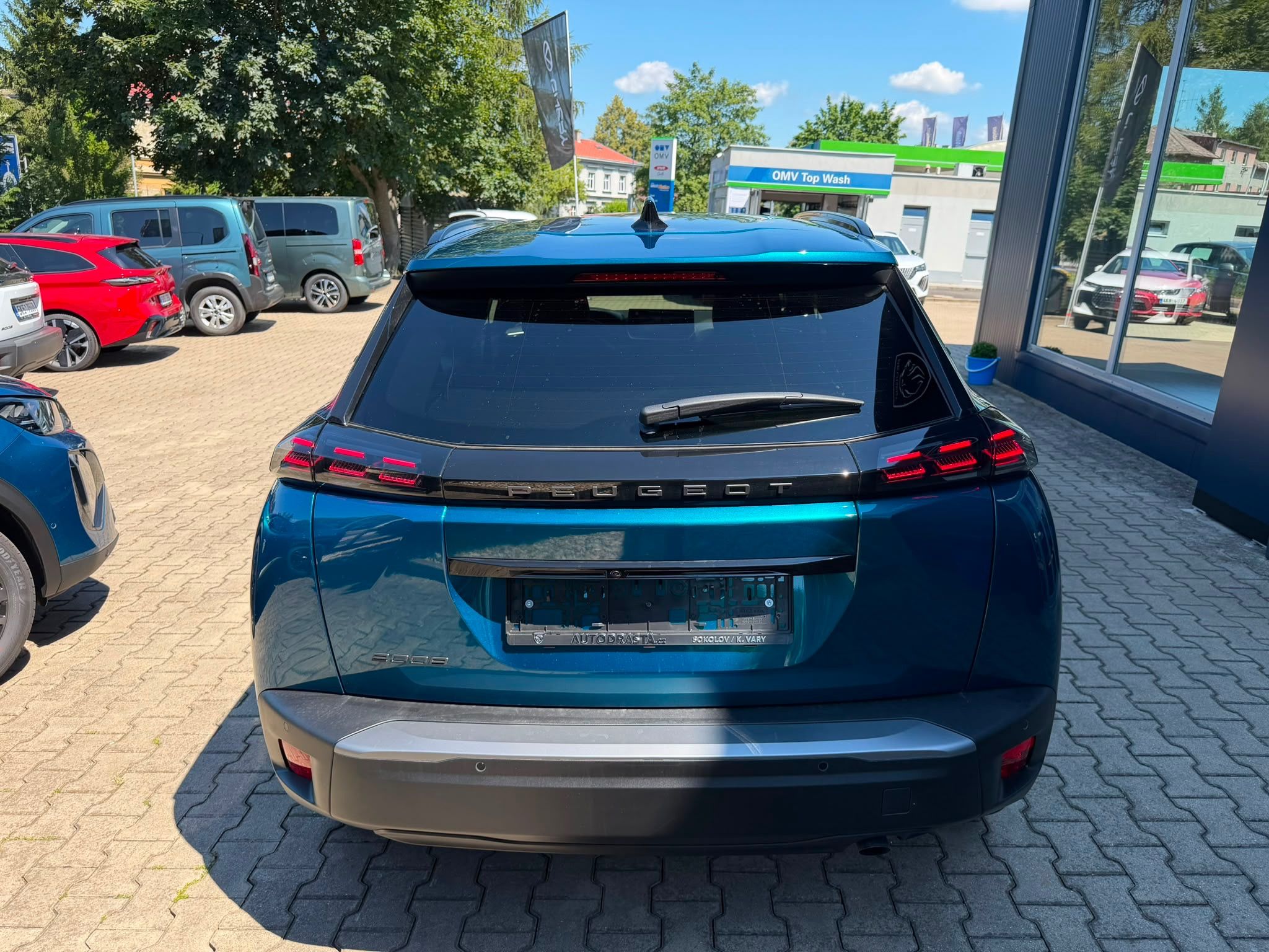 Peugeot 2008, ALLURE Turbo 100 MAN6 Sklad - fotka 5