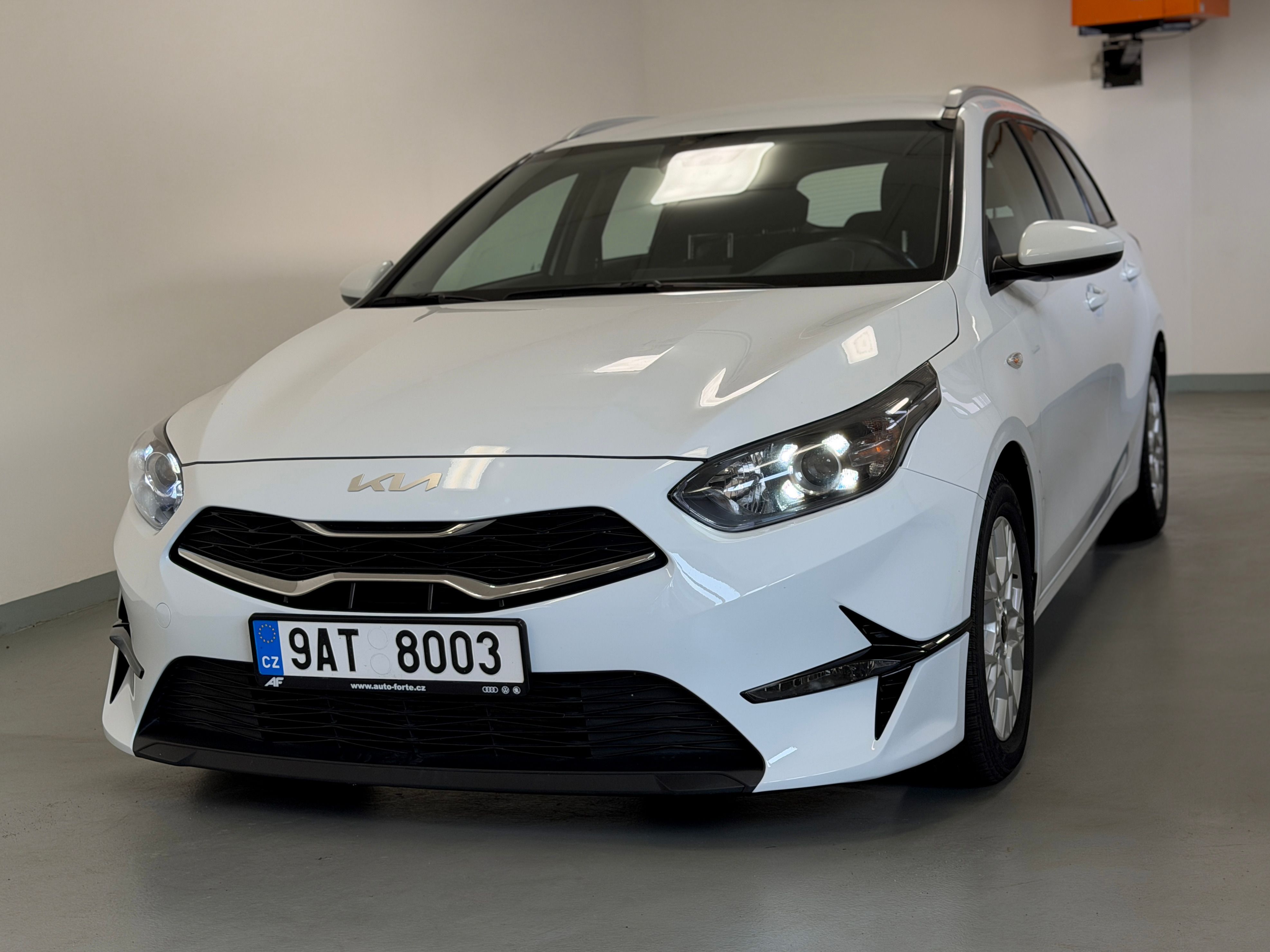 Kia Cee´d, SW 1,5,T-GDi 118kW AT Spin - fotka 2