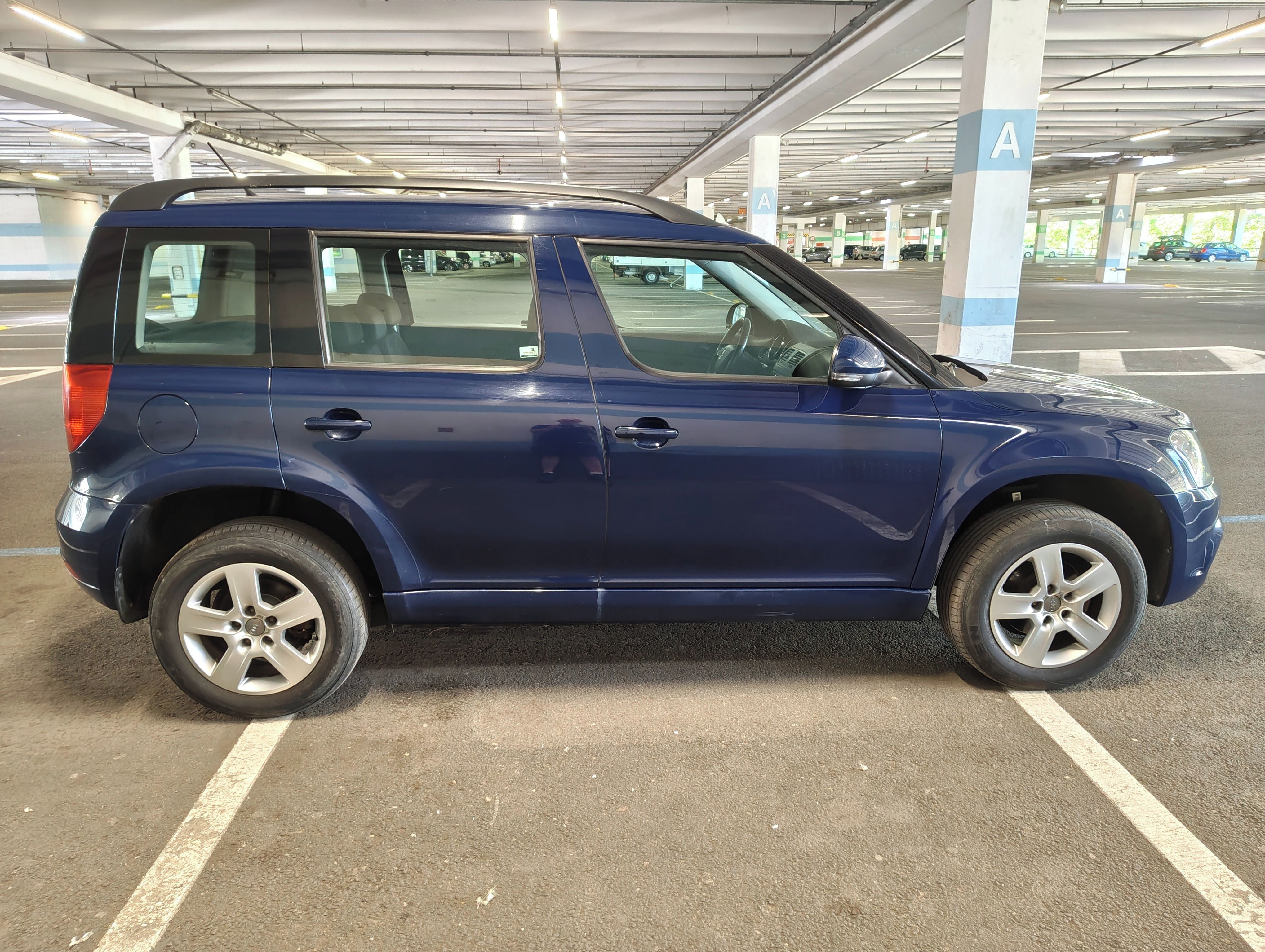 Škoda Yeti, 2.0 TDi,1.maj,nové v ČR,DPH - fotka 4