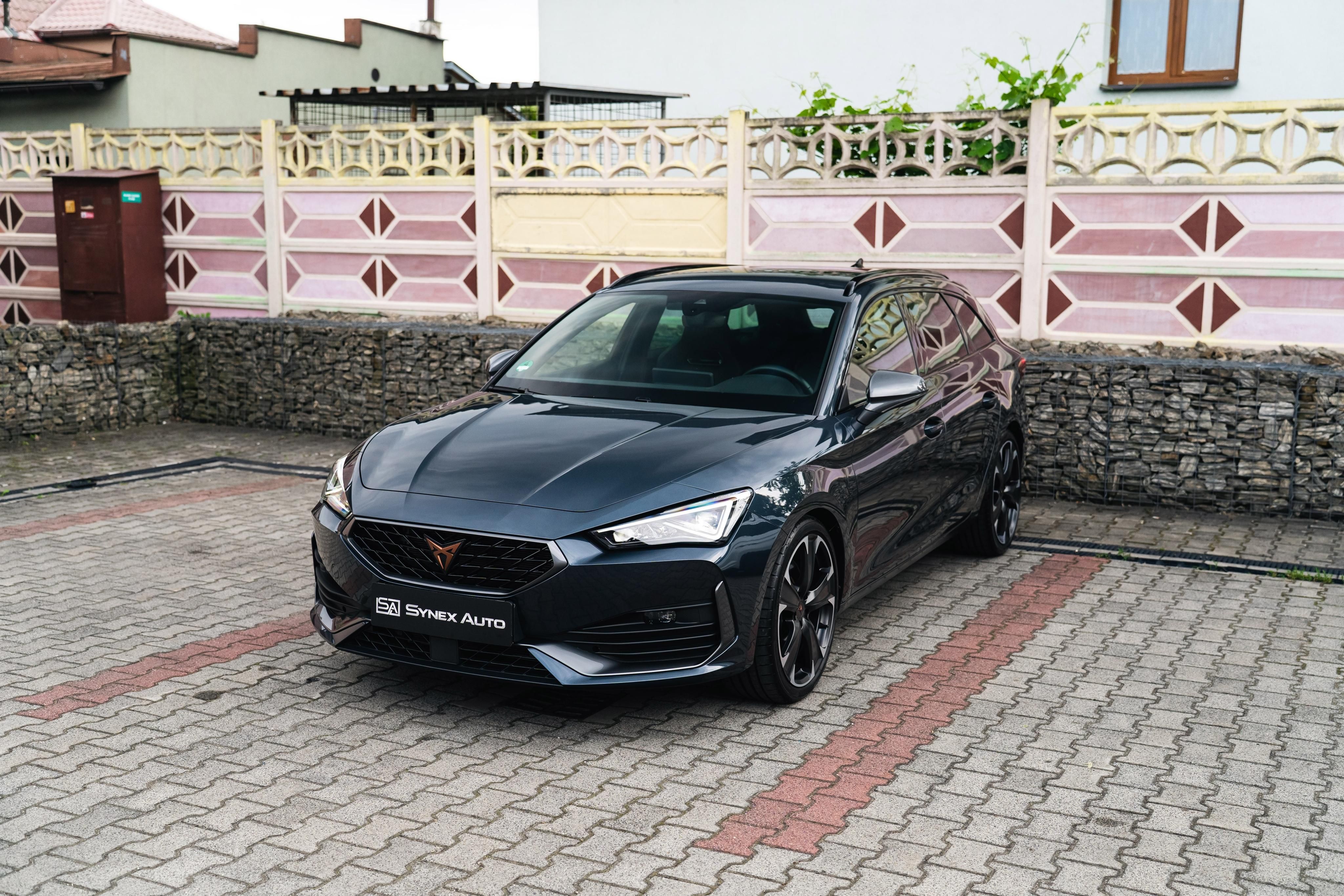 Cupra Leon, ST 180kW DSG /LED/DCC/ACC/DPH - fotka 2